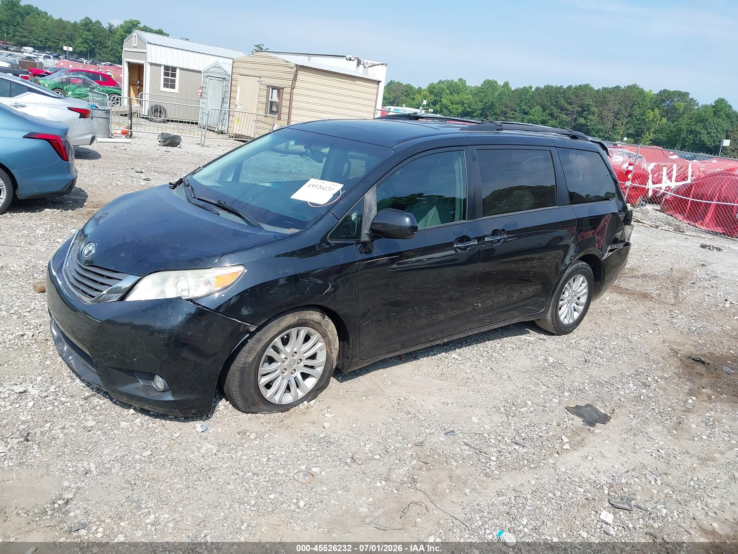 2011 Toyota Sienna Xle V6 Черный vin: 5TDYK3DC4BS109497