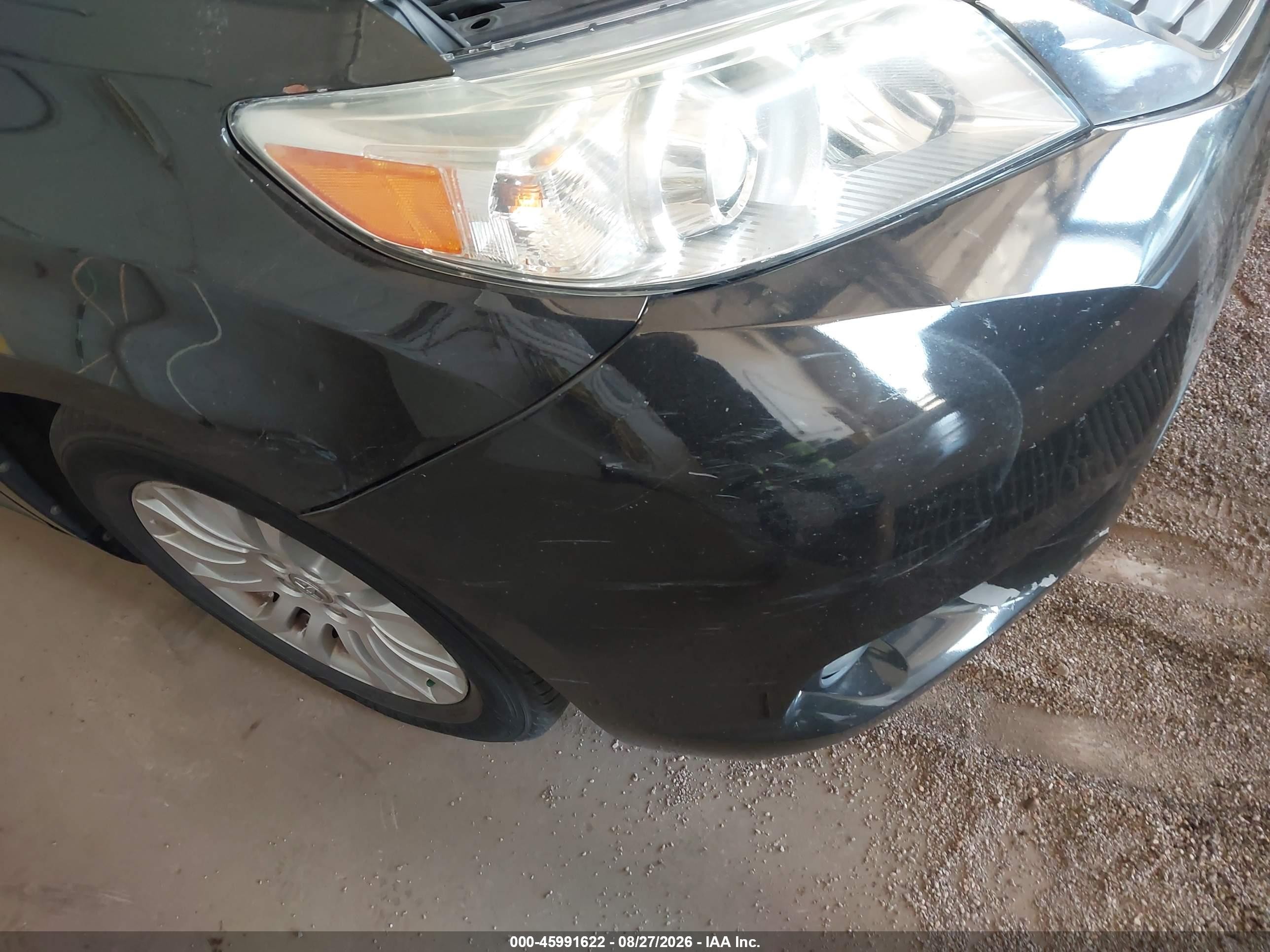 2011 Toyota Sienna Xle V6 Black vin: 5TDYK3DC4BS130835