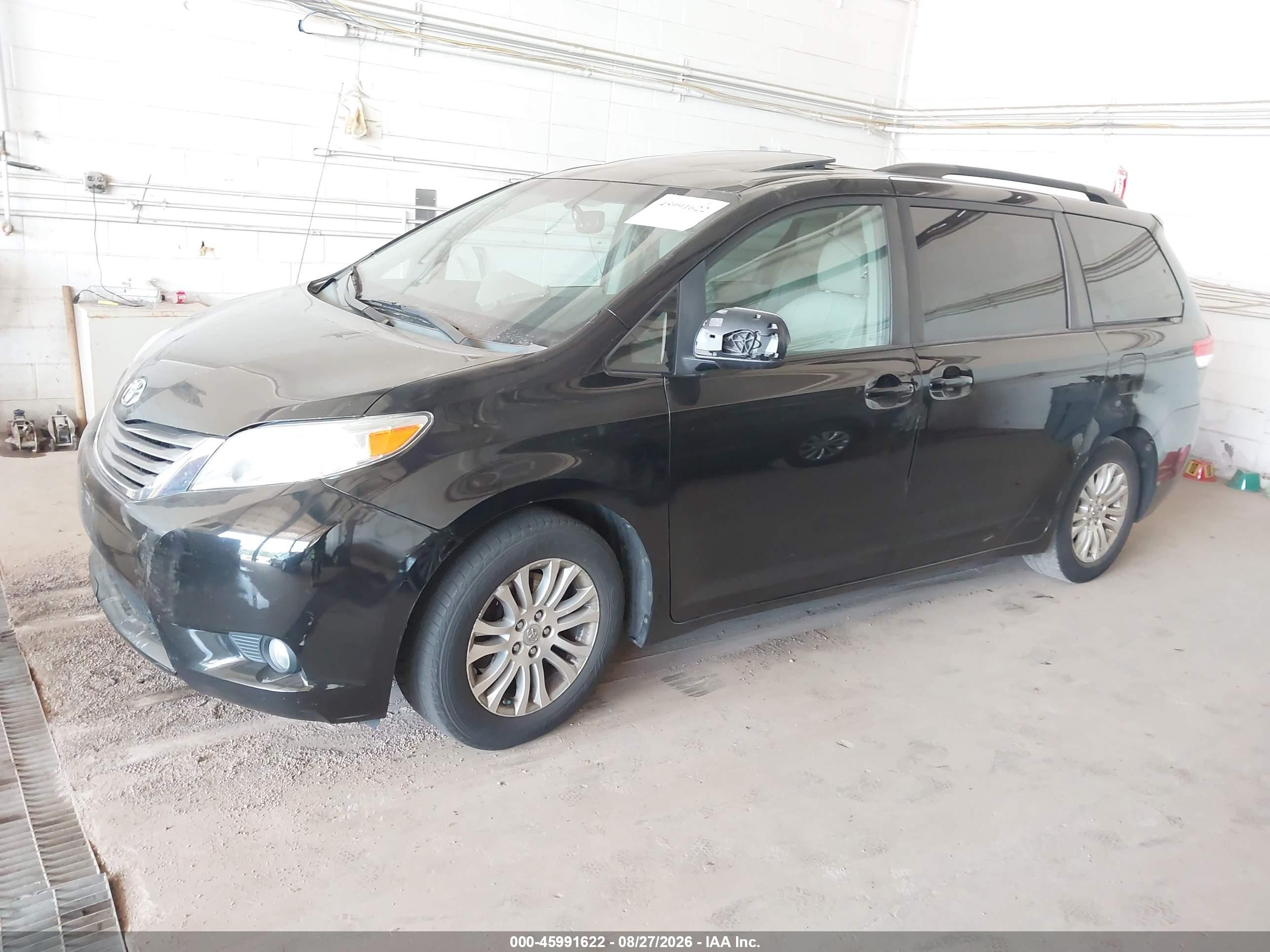 2011 Toyota Sienna Xle V6 Black vin: 5TDYK3DC4BS130835