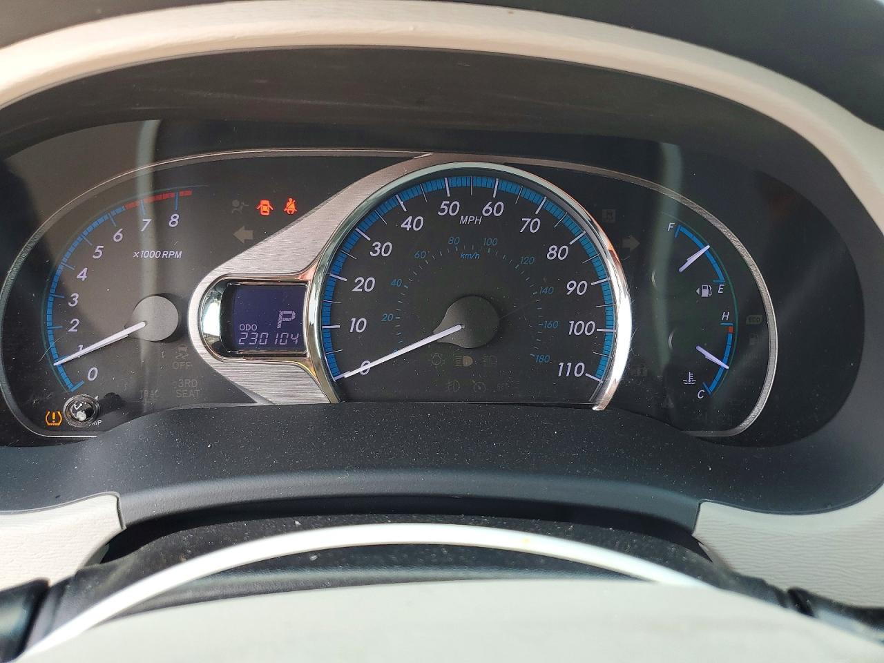 2011 Toyota Sienna Gray vin: 5TDYK3DC4BS134044