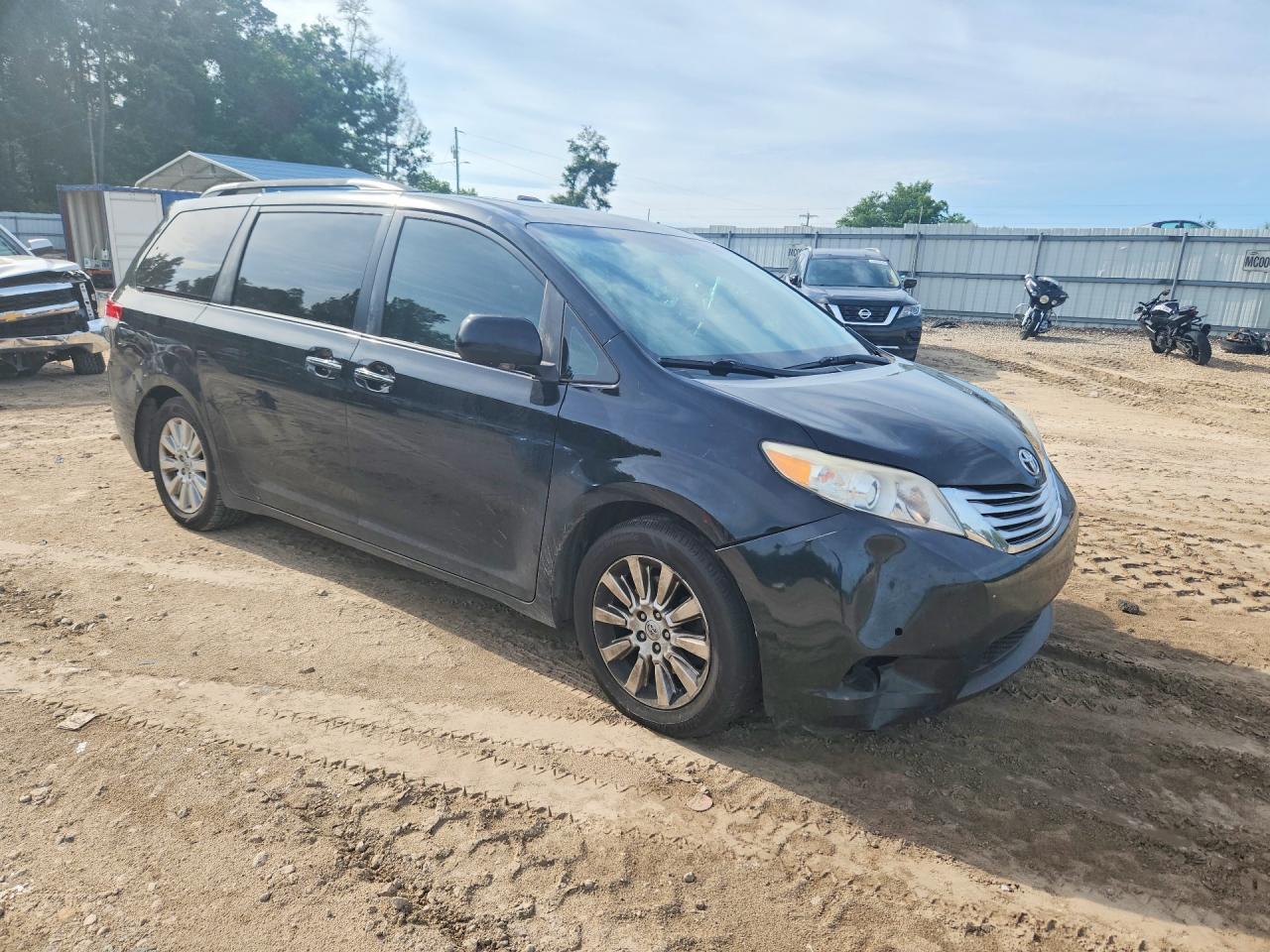 2011 Toyota Sienna Limited 7-passenger Black vin: 5TDYK3DC4BS157579