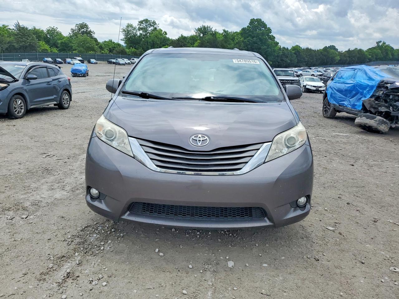 2011 Toyota Sienna Xle 8-passenger Угольный vin: 5TDYK3DC4BS170901