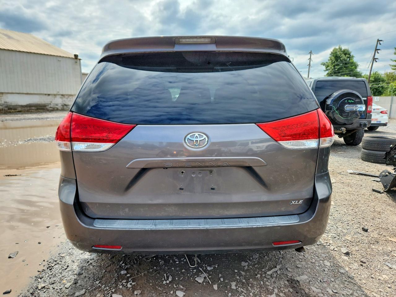 2012 Toyota Sienna Xle 8-passenger Gray vin: 5TDYK3DC4CS193287