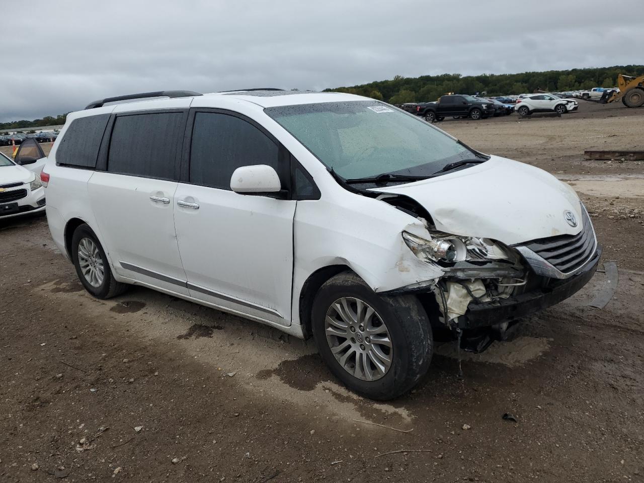 2012 Toyota Sienna Xle 8-passenger White vin: 5TDYK3DC4CS208158
