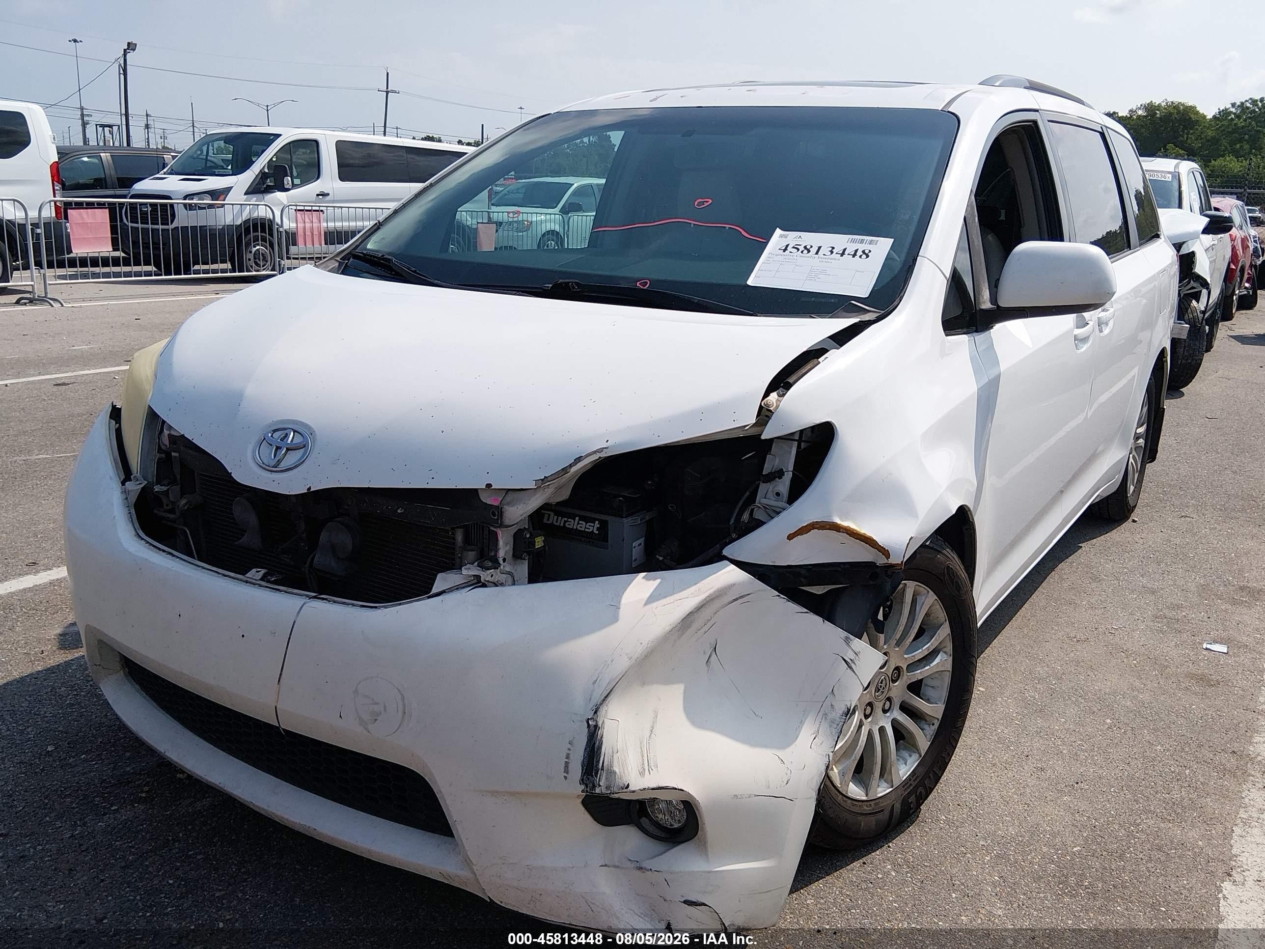 2013 Toyota Sienna Xle V6 8 Passenger White vin: 5TDYK3DC4DS351371
