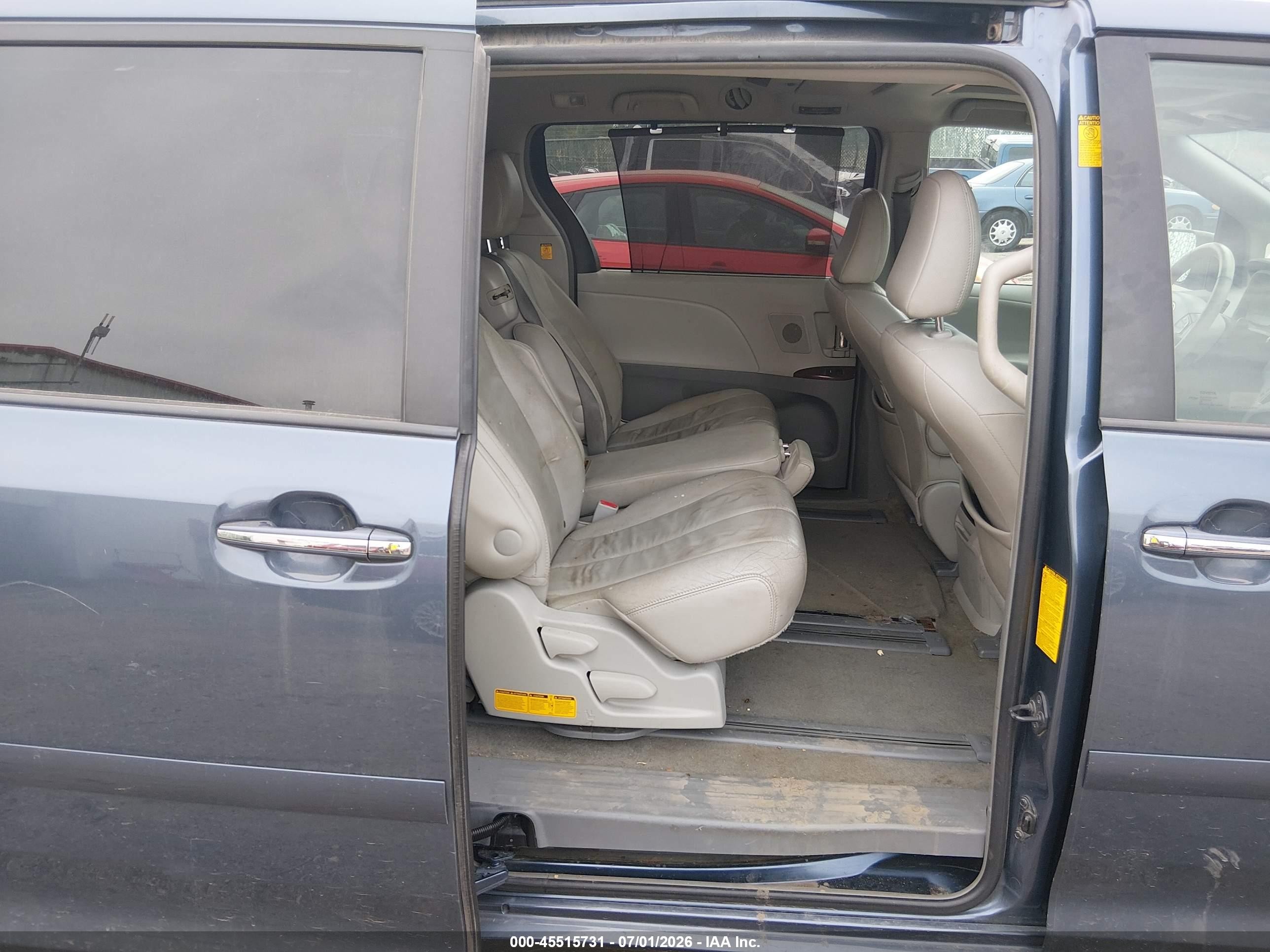 2013 Toyota Sienna Xle V6 8 Passenger Синий vin: 5TDYK3DC4DS361298