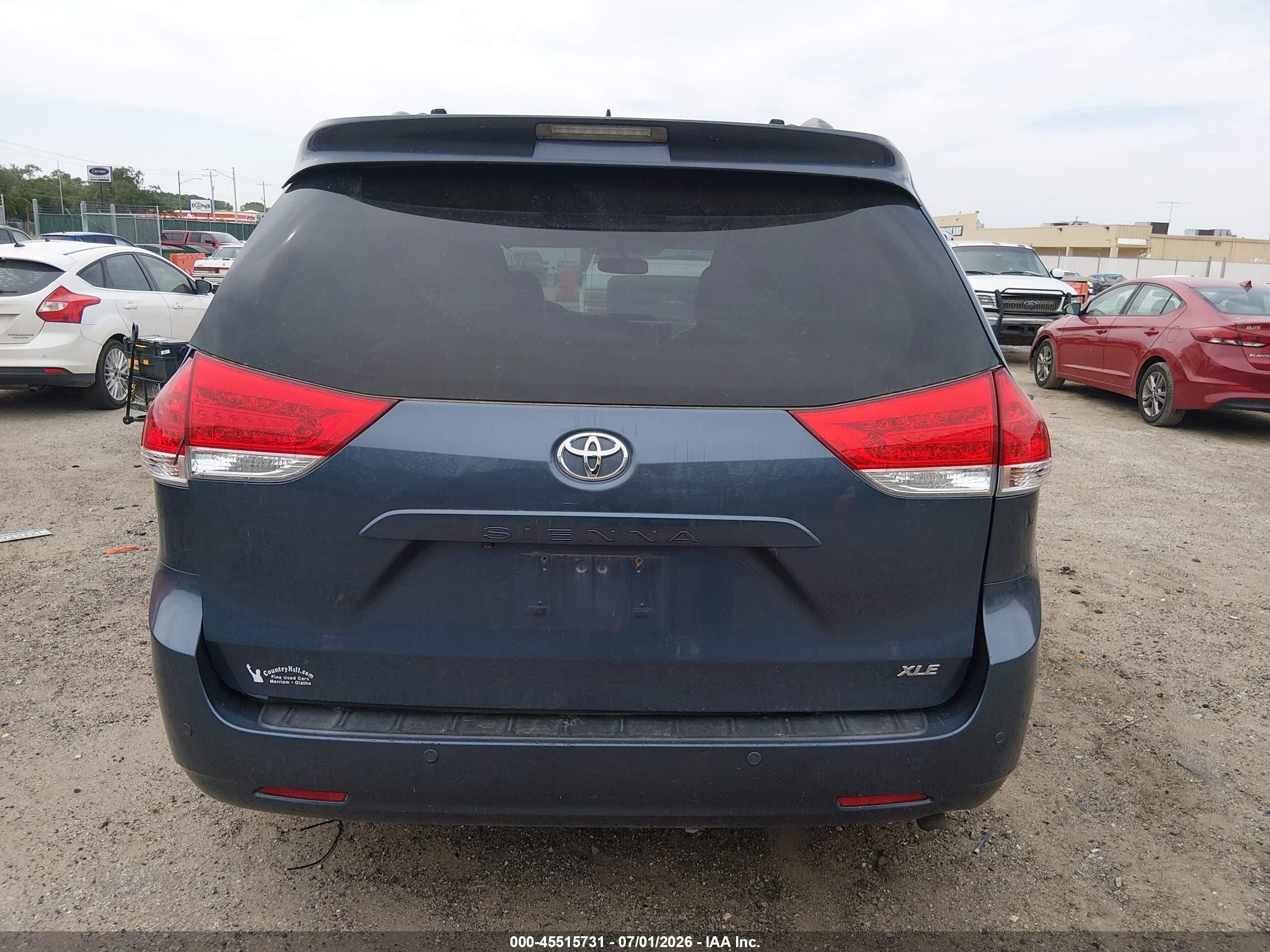 2013 Toyota Sienna Xle V6 8 Passenger Синий vin: 5TDYK3DC4DS361298