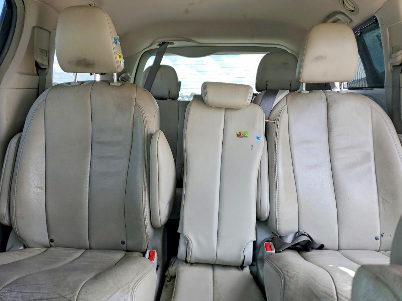 2013 Toyota Sienna Xle 8-passenger Черный vin: 5TDYK3DC4DS361835