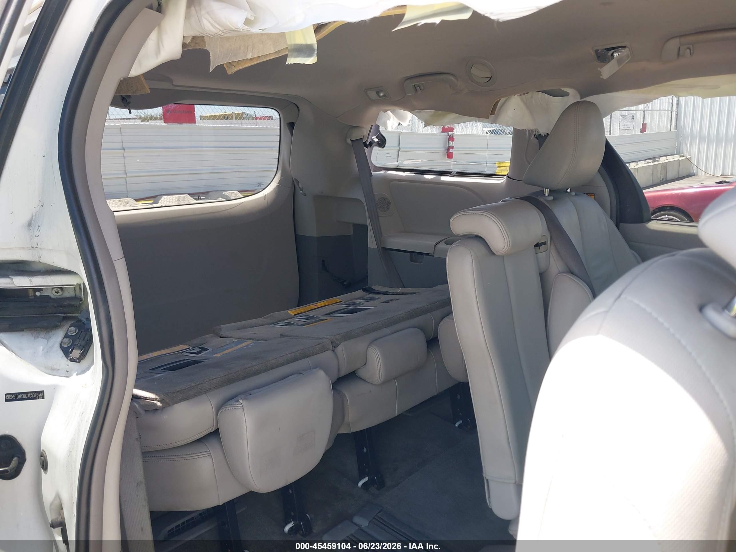 2013 Toyota Sienna Xle V6 8 Passenger White vin: 5TDYK3DC4DS376464