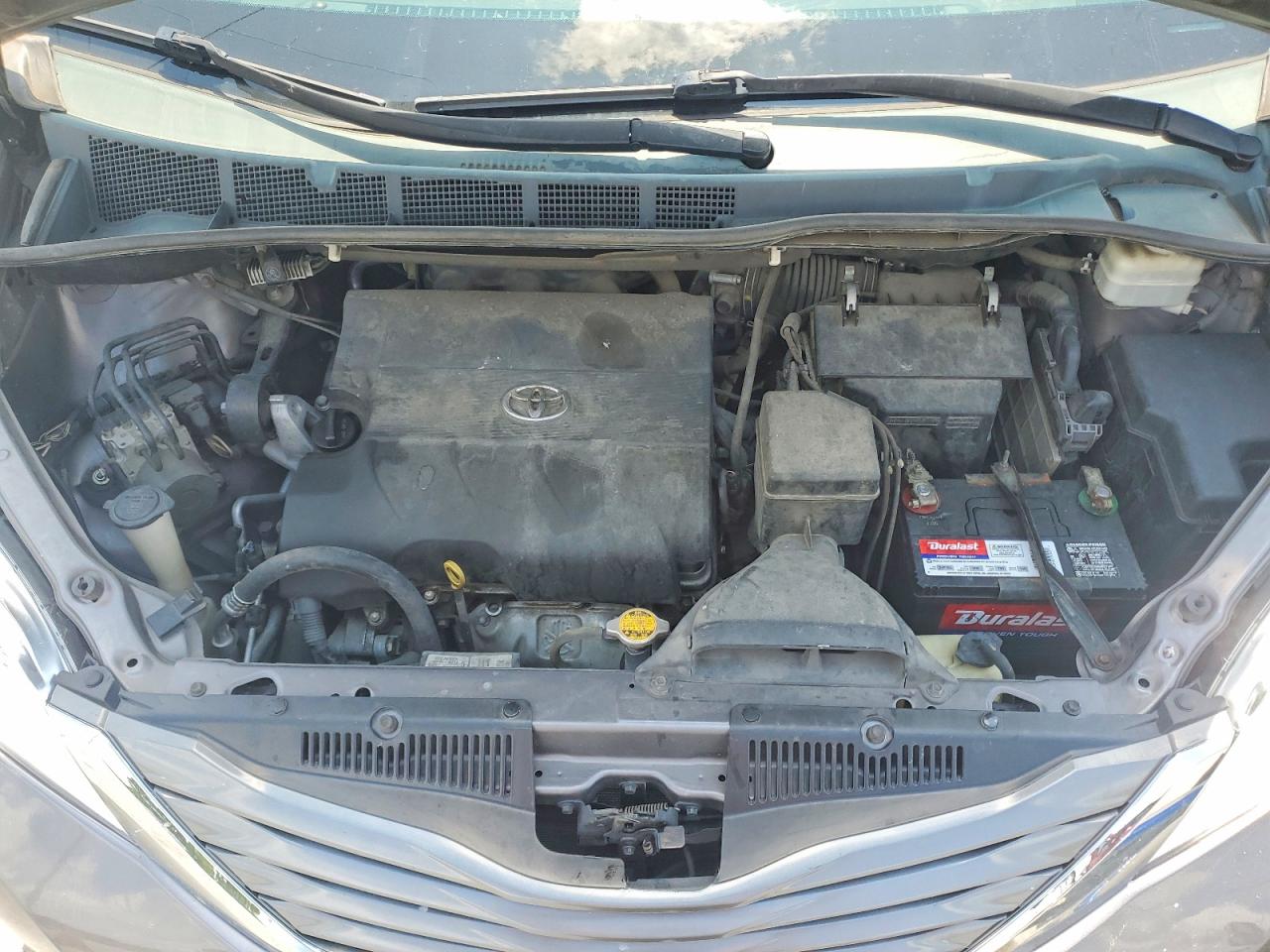 2013 Toyota Sienna Xle 8-passenger Gray vin: 5TDYK3DC4DS400228