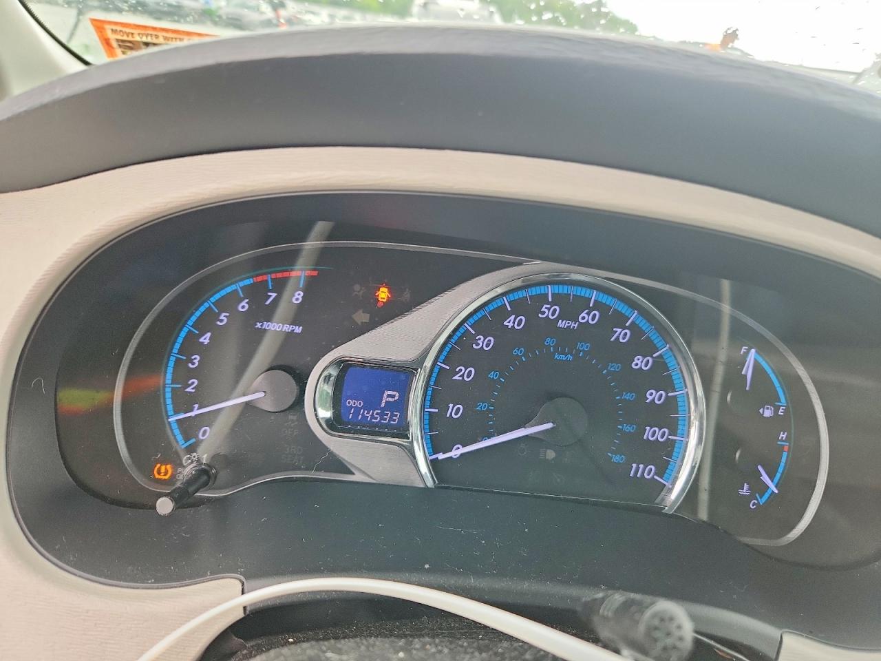 2014 Toyota Sienna Xle 8-passenger Серебряный vin: 5TDYK3DC4ES433277