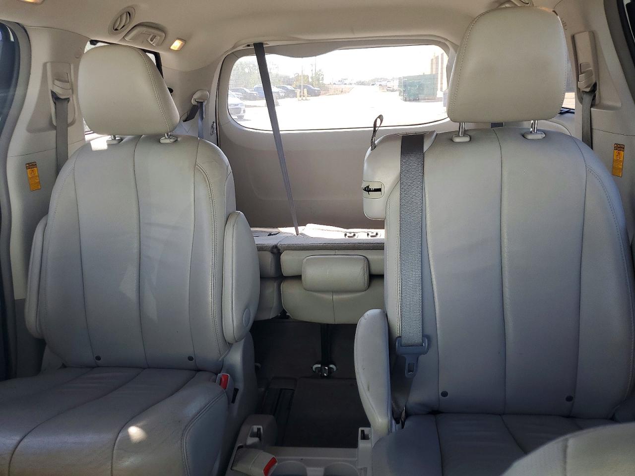 2014 Toyota Sienna Xle 8-passenger Белый vin: 5TDYK3DC4ES450354