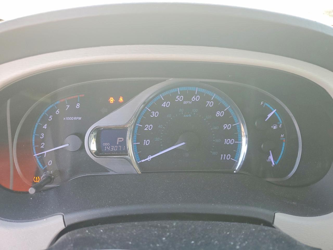 2014 Toyota Sienna Xle 8-passenger Белый vin: 5TDYK3DC4ES450354