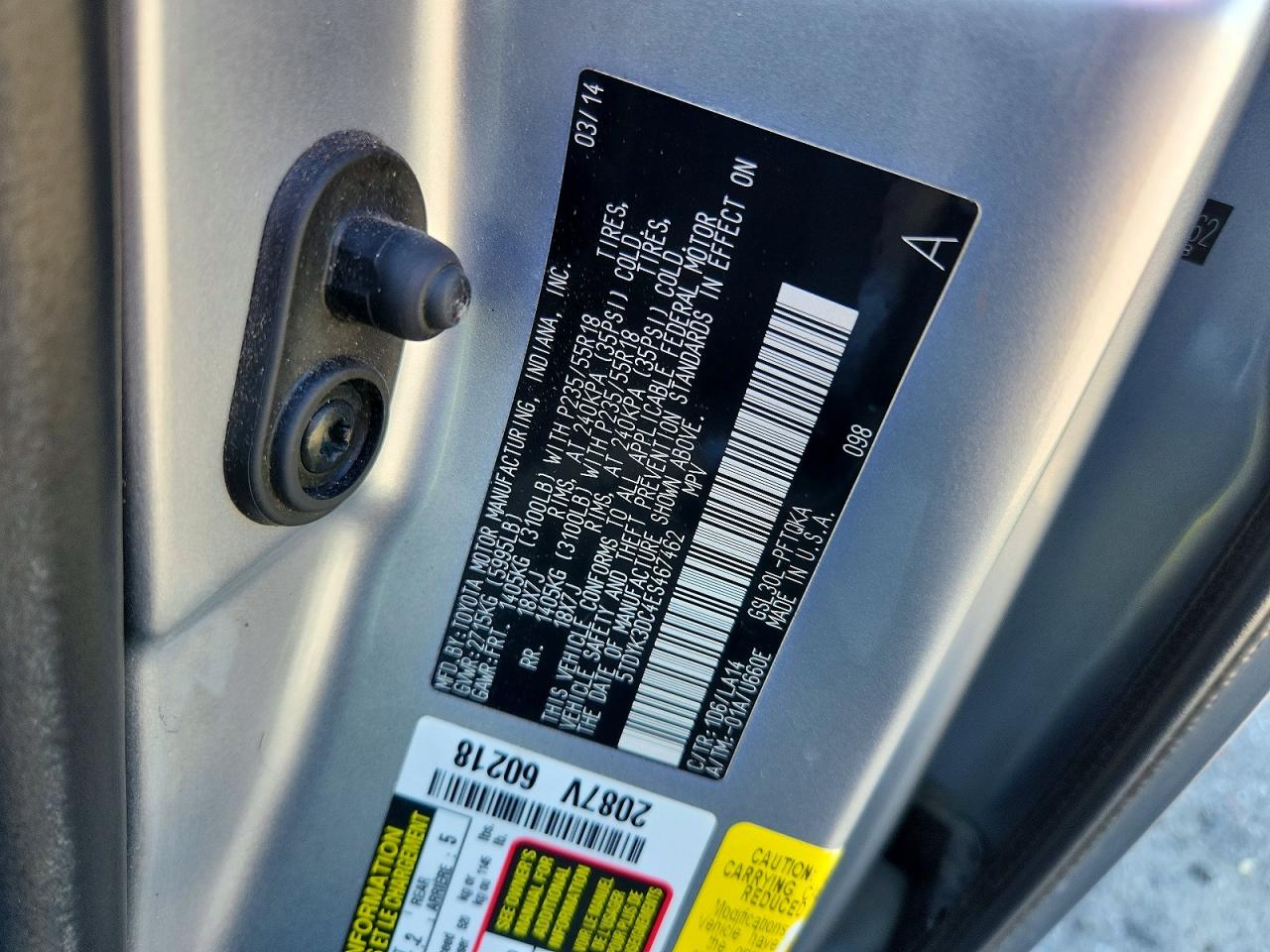 2014 Toyota Sienna Limited 7-passenger Silver vin: 5TDYK3DC4ES467462