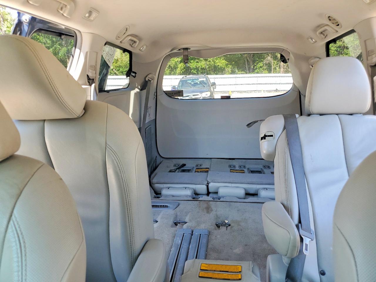 2014 Toyota Sienna Xle 8-passenger Blue vin: 5TDYK3DC4ES520628