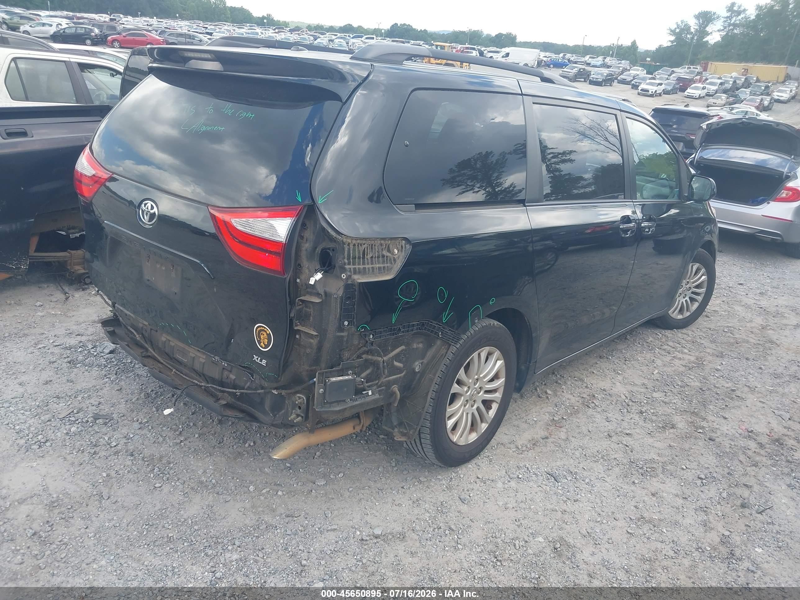 2015 Toyota Sienna Xle Premium 8 Passenger Black vin: 5TDYK3DC4FS551167
