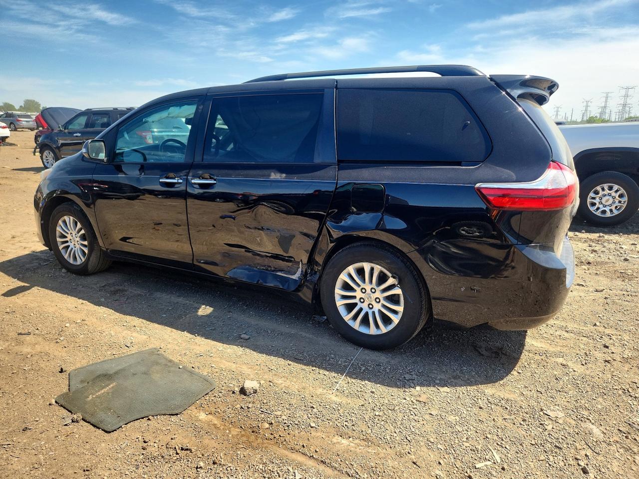 2015 Toyota Sienna Black vin: 5TDYK3DC4FS561147
