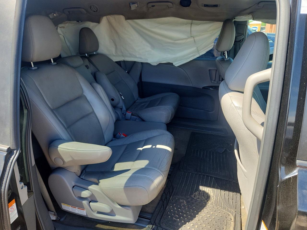 2015 Toyota Sienna Black vin: 5TDYK3DC4FS561147