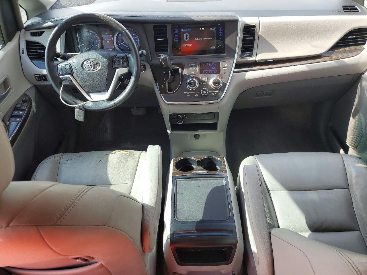 2015 Toyota Sienna Xle 8-passenger White vin: 5TDYK3DC4FS574495