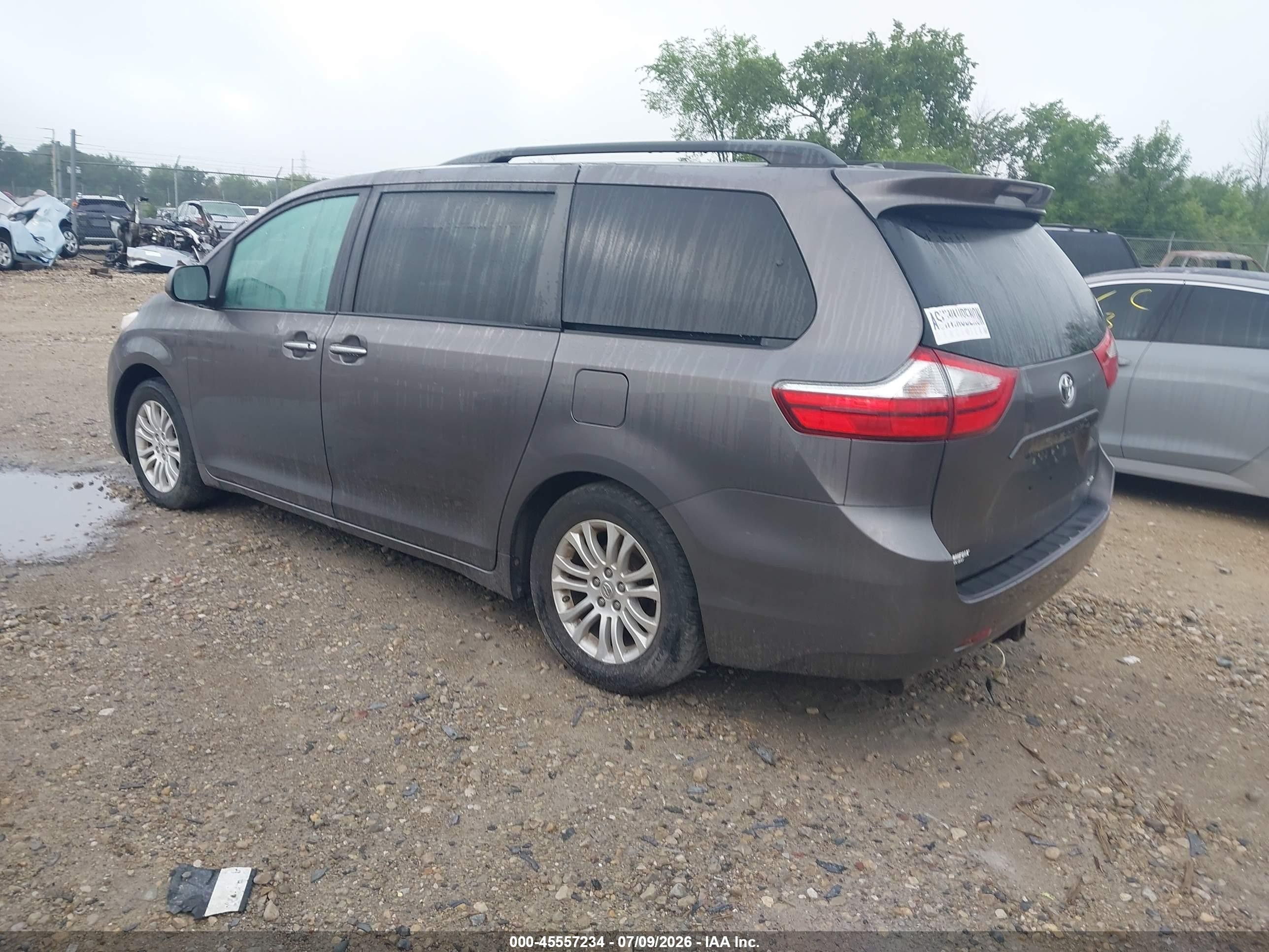 2015 Toyota Sienna Xle 8 Passenger Gray vin: 5TDYK3DC4FS599168