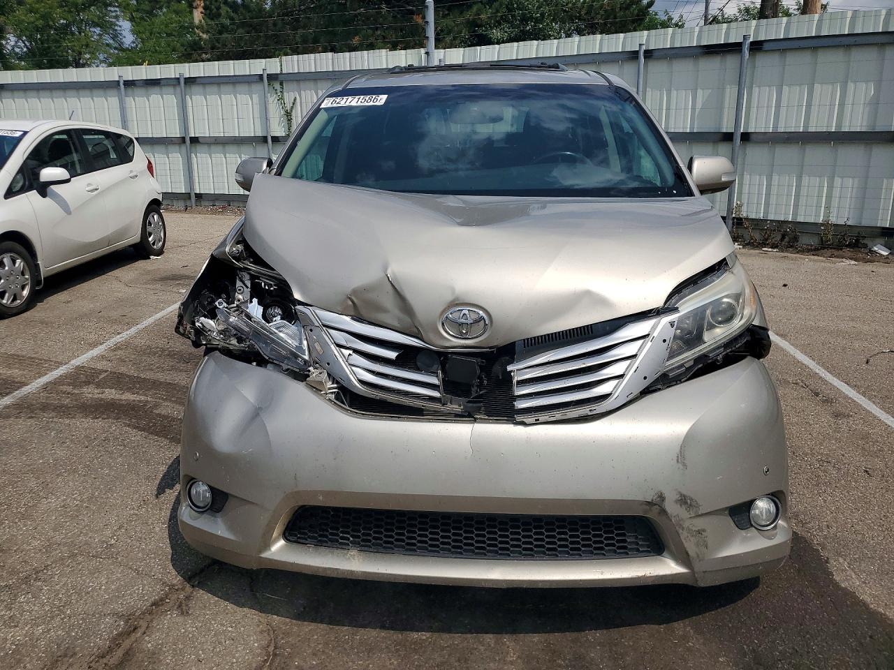 2015 Toyota Sienna Limited Premium 7-passenger Бежевый vin: 5TDYK3DC4FS622092