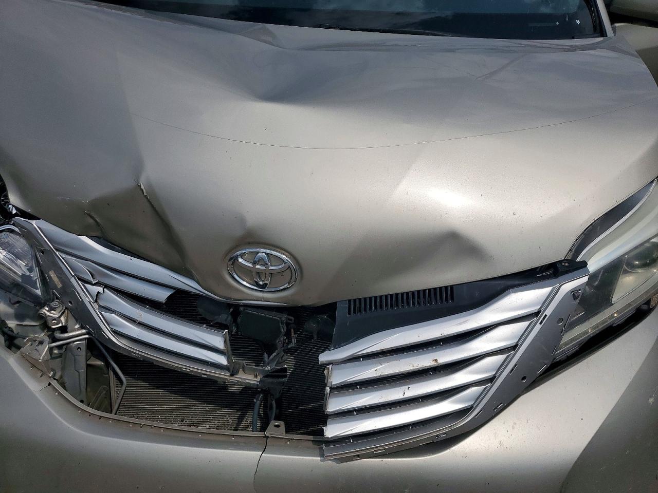 2015 Toyota Sienna Limited Premium 7-passenger Бежевый vin: 5TDYK3DC4FS622092