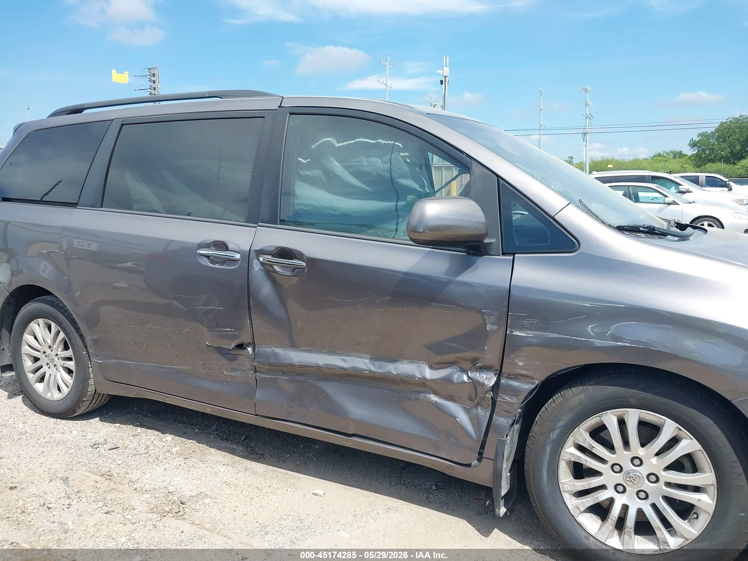 2015 Toyota Sienna Xle Premium 8 Passenger Gray vin: 5TDYK3DC4FS622531