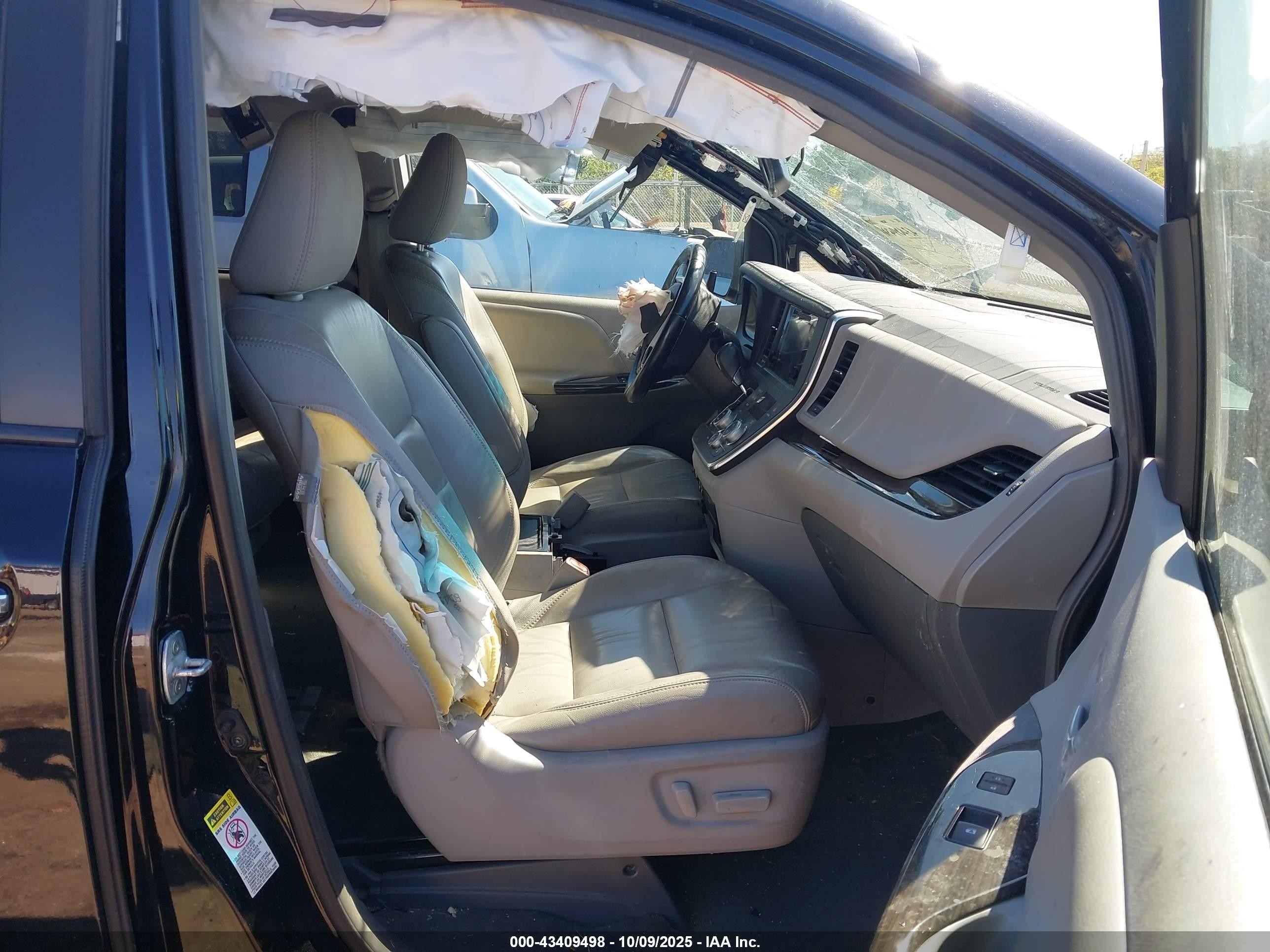 2016 Toyota Sienna Xle/limited Black vin: 5TDYK3DC4GS720265