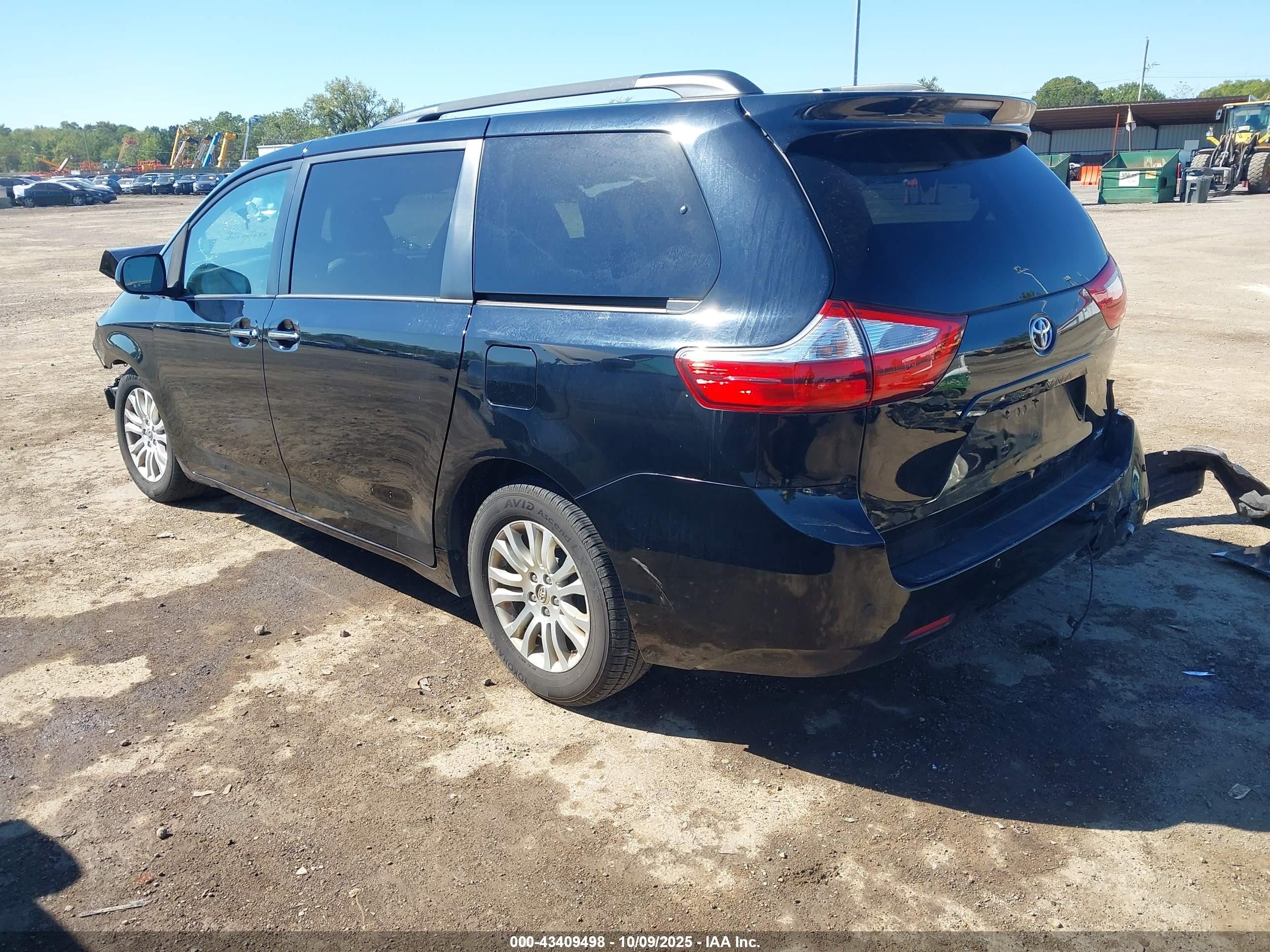 2016 Toyota Sienna Xle/limited Black vin: 5TDYK3DC4GS720265