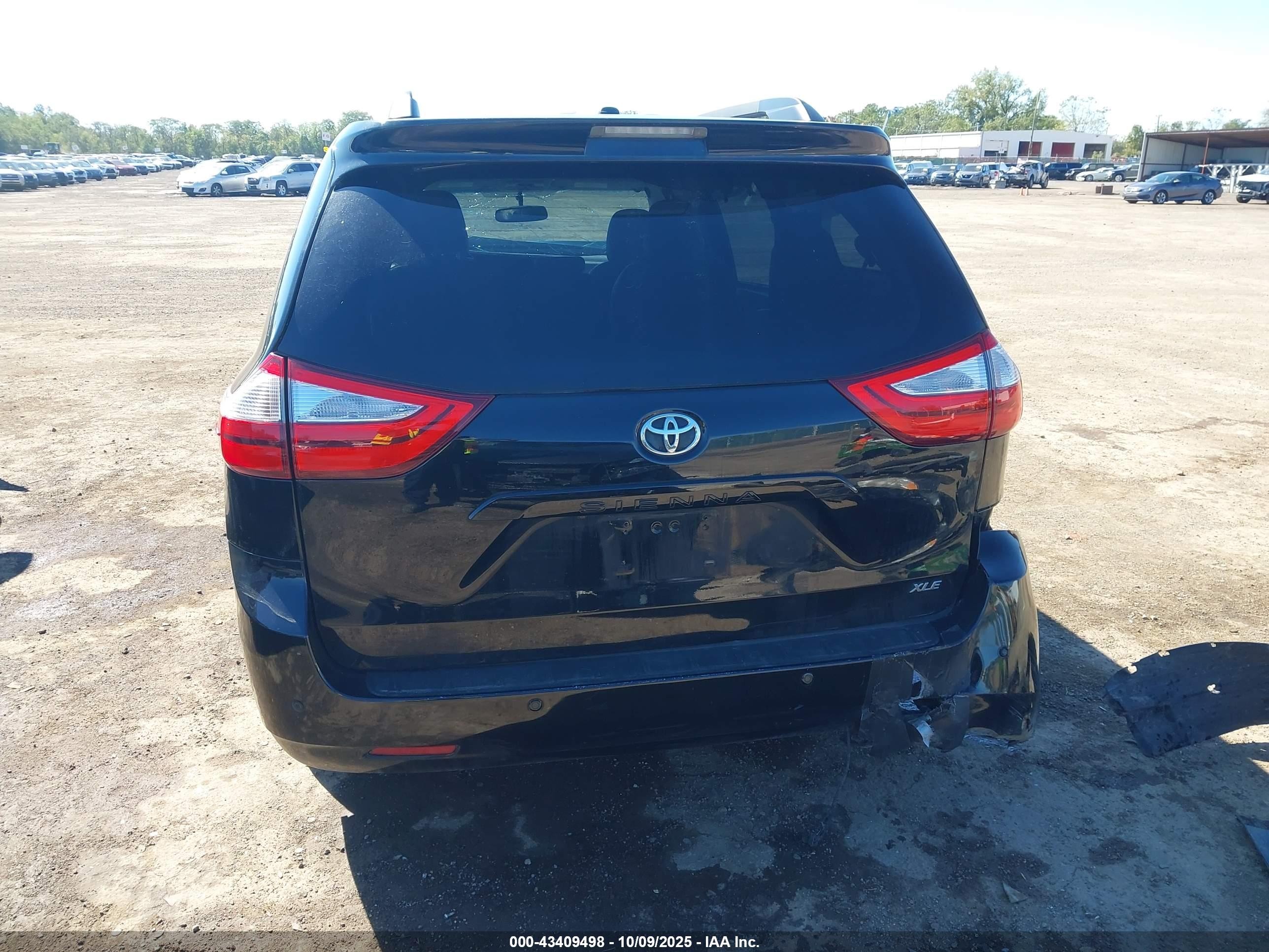 2016 Toyota Sienna Xle/limited Black vin: 5TDYK3DC4GS720265