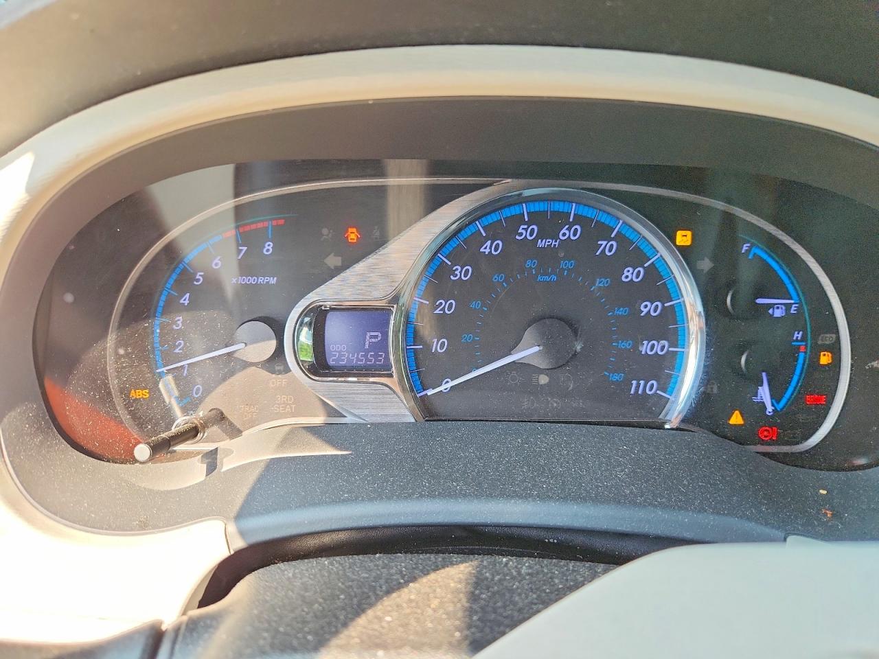 2011 Toyota Sienna Xle 8-passenger Gray vin: 5TDYK3DC5BS142038