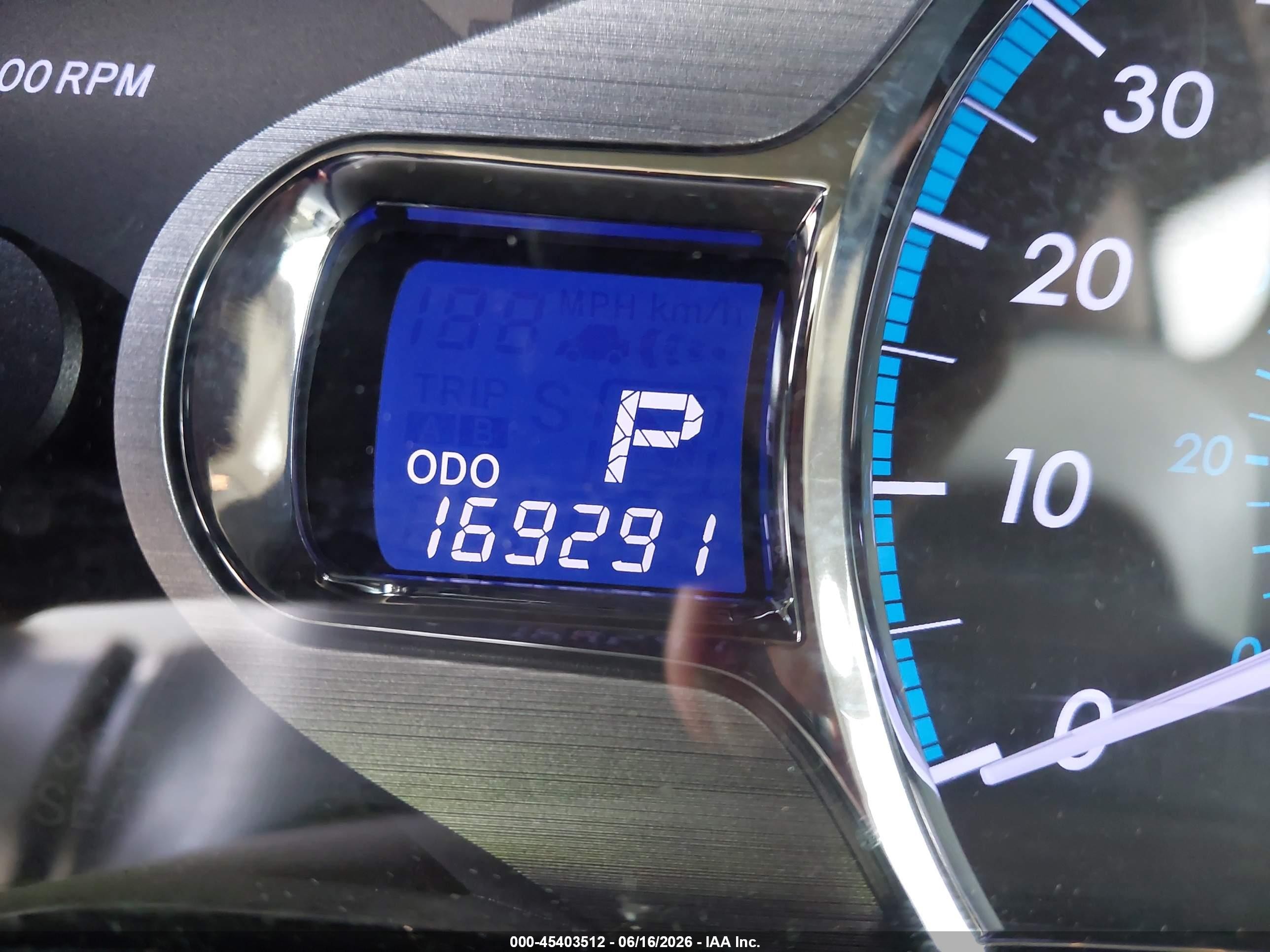 2011 Toyota Sienna Xle V6 Silver vin: 5TDYK3DC5BS148406