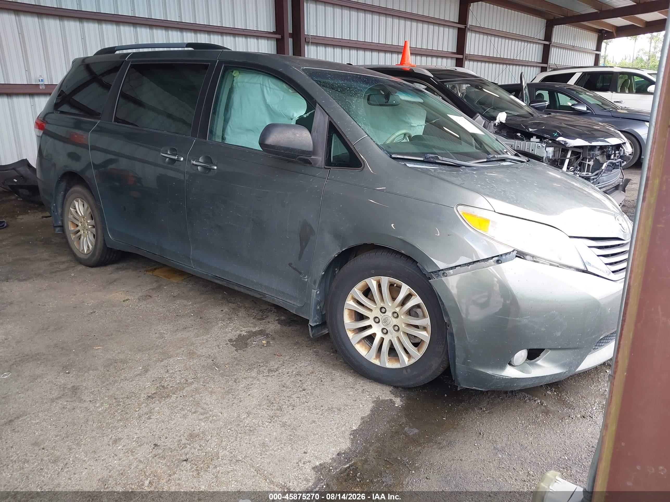 2011 Toyota Sienna Xle V6 Green vin: 5TDYK3DC5BS162595