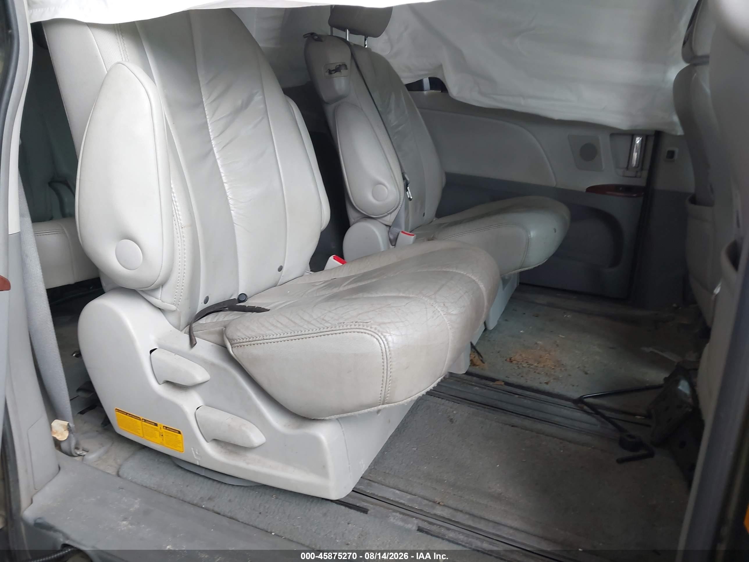 2011 Toyota Sienna Xle V6 Green vin: 5TDYK3DC5BS162595