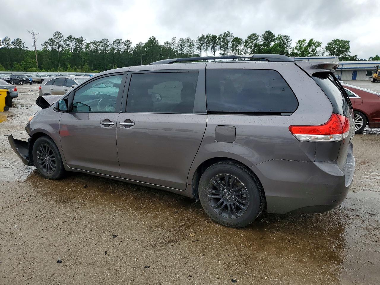 2012 Toyota Sienna Xle 8-passenger Серый vin: 5TDYK3DC5CS192472