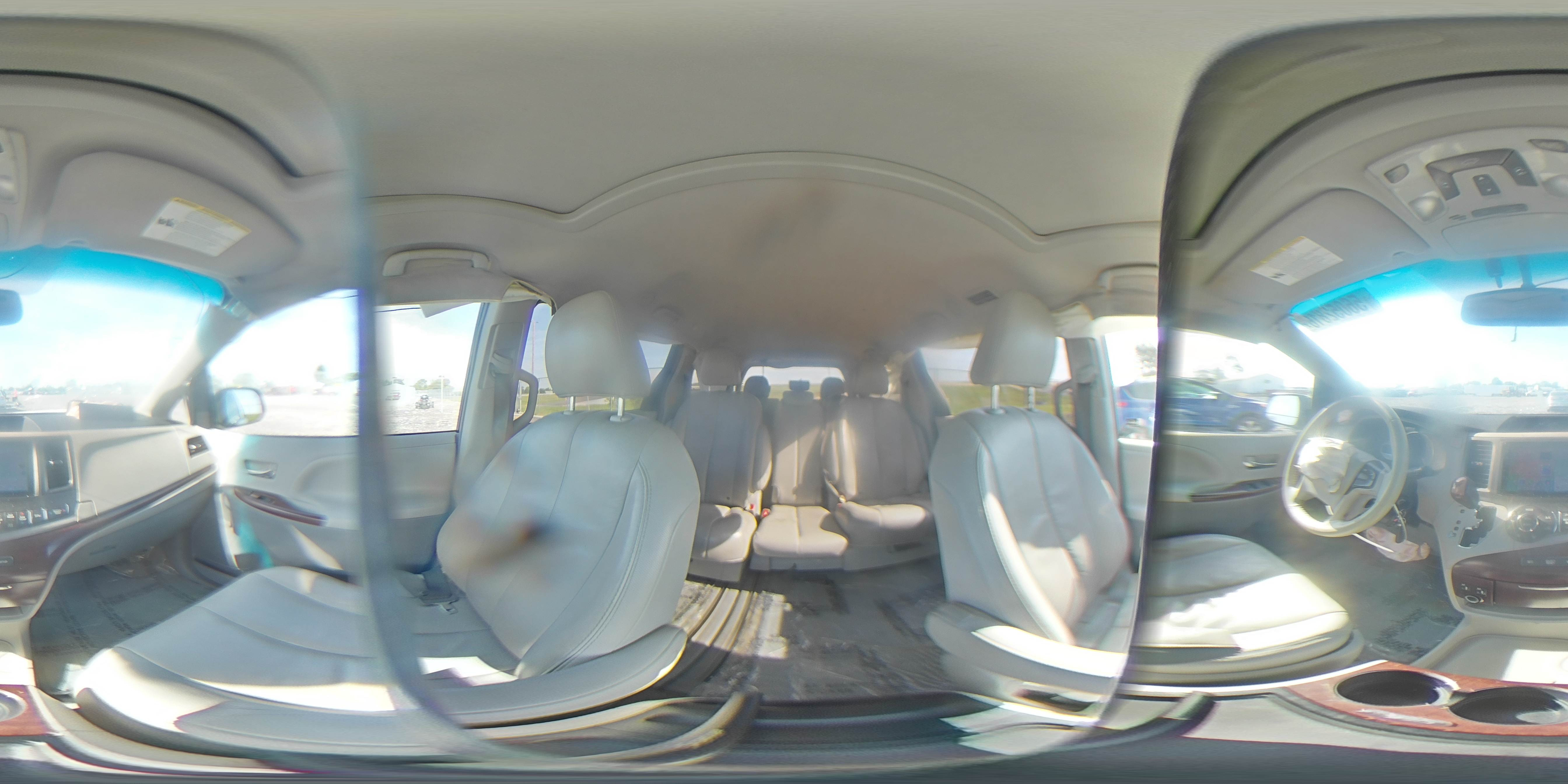 2012 Toyota Sienna Xle 8-passenger White vin: 5TDYK3DC5CS219752