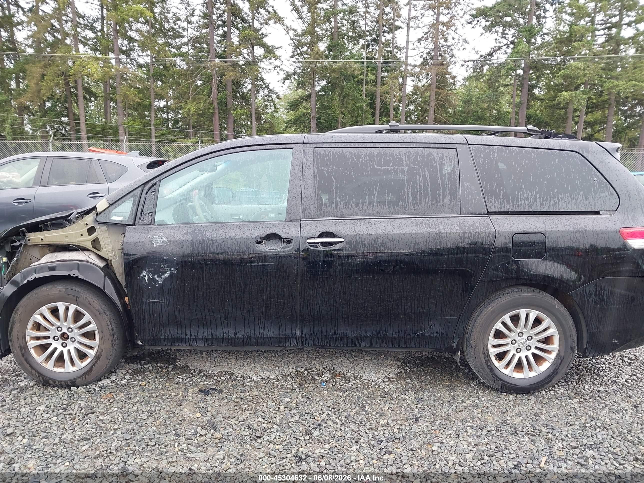 2012 Toyota Sienna Xle V6 8 Passenger Black vin: 5TDYK3DC5CS222683