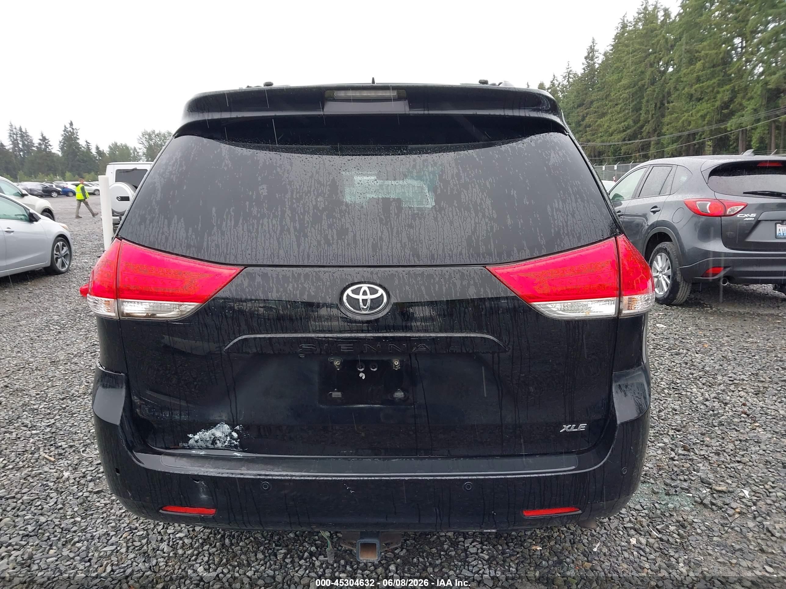 2012 Toyota Sienna Xle V6 8 Passenger Black vin: 5TDYK3DC5CS222683