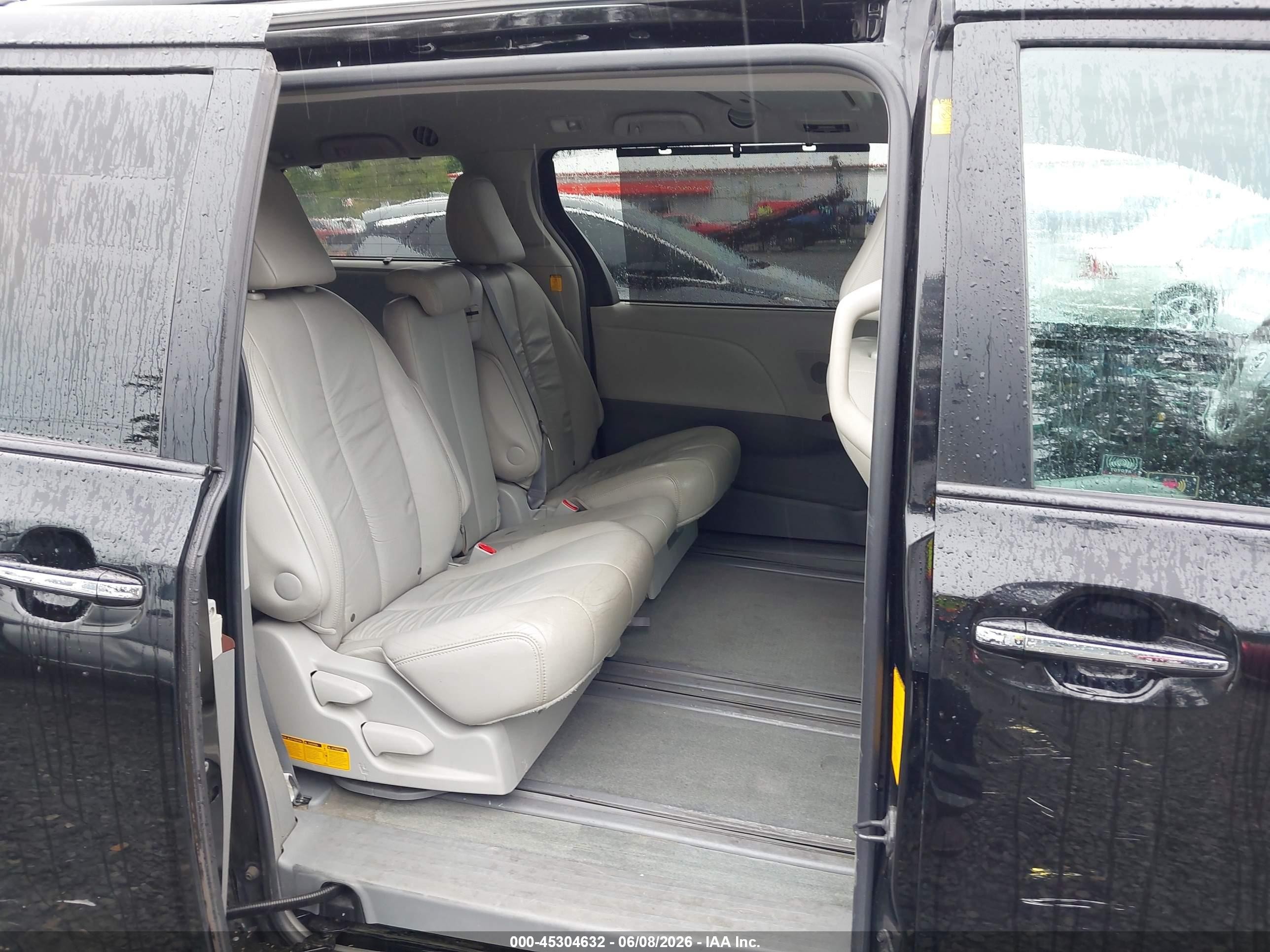 2012 Toyota Sienna Xle V6 8 Passenger Black vin: 5TDYK3DC5CS222683