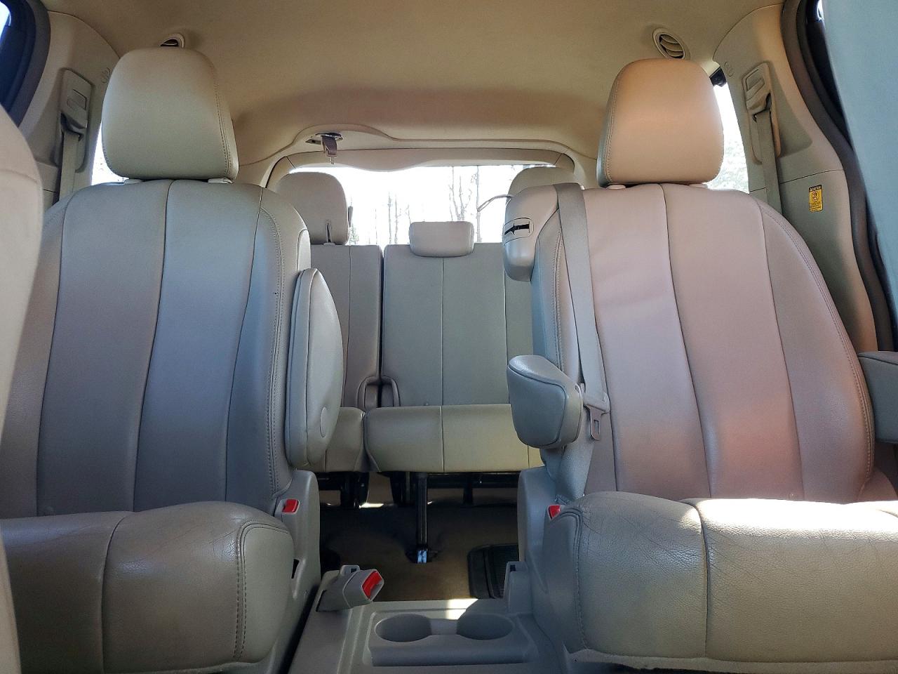 2012 Toyota Sienna Xle 8-passenger Бордовый vin: 5TDYK3DC5CS252735