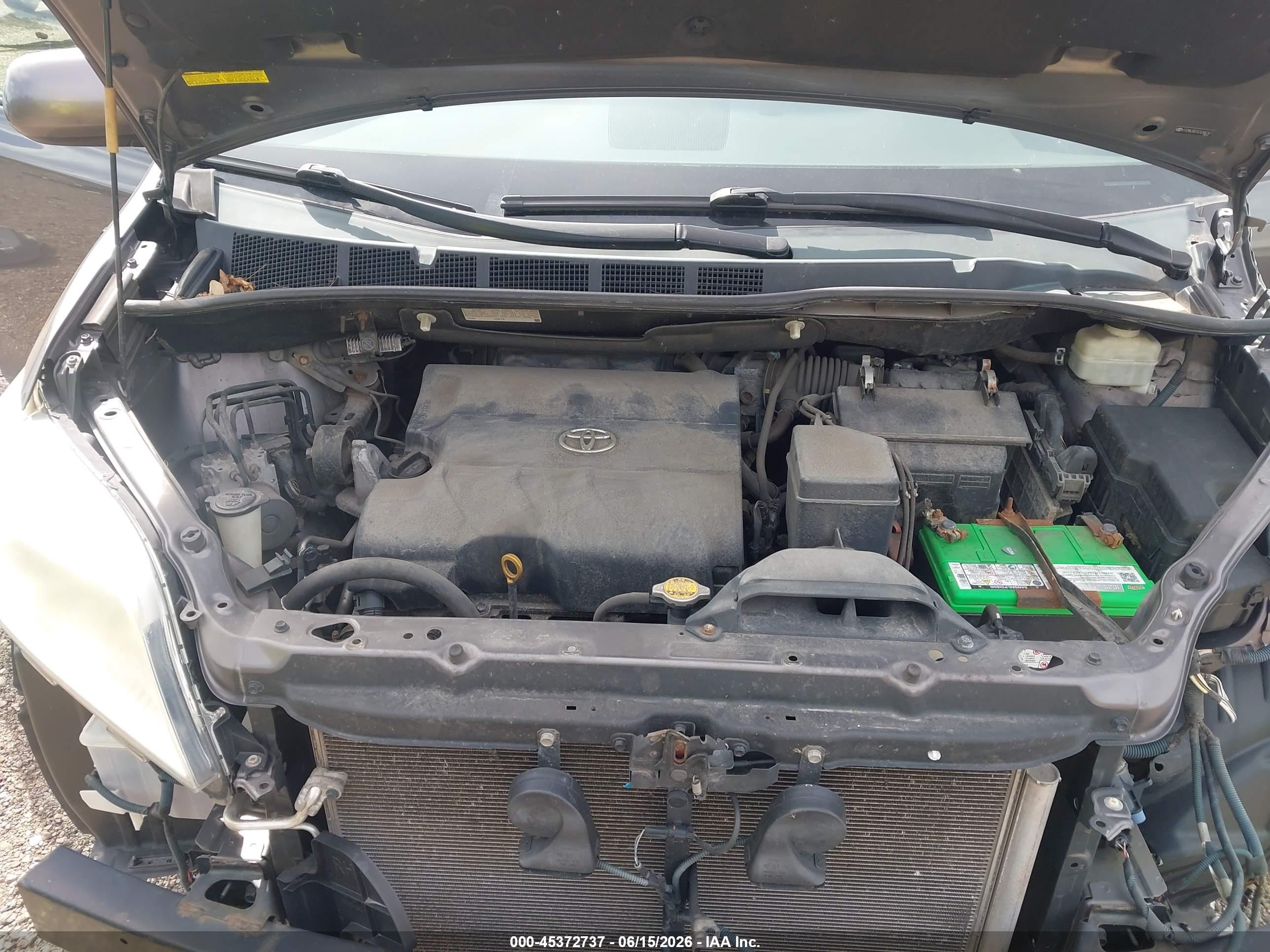 2012 Toyota Sienna Xle V6 8 Passenger Gray vin: 5TDYK3DC5CS266747