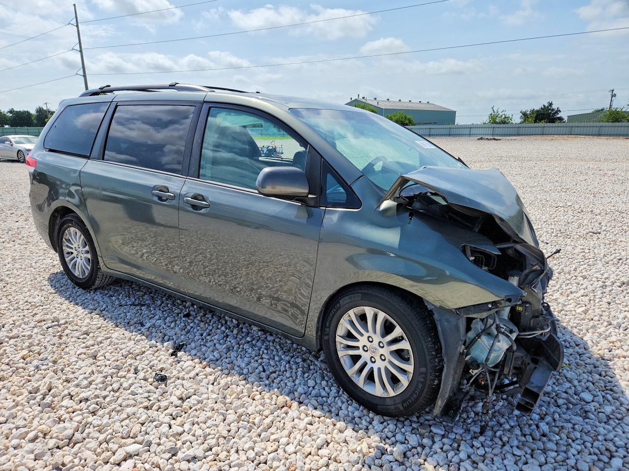 2012 Toyota Sienna Xle 8-passenger Серый vin: 5TDYK3DC5CS268496