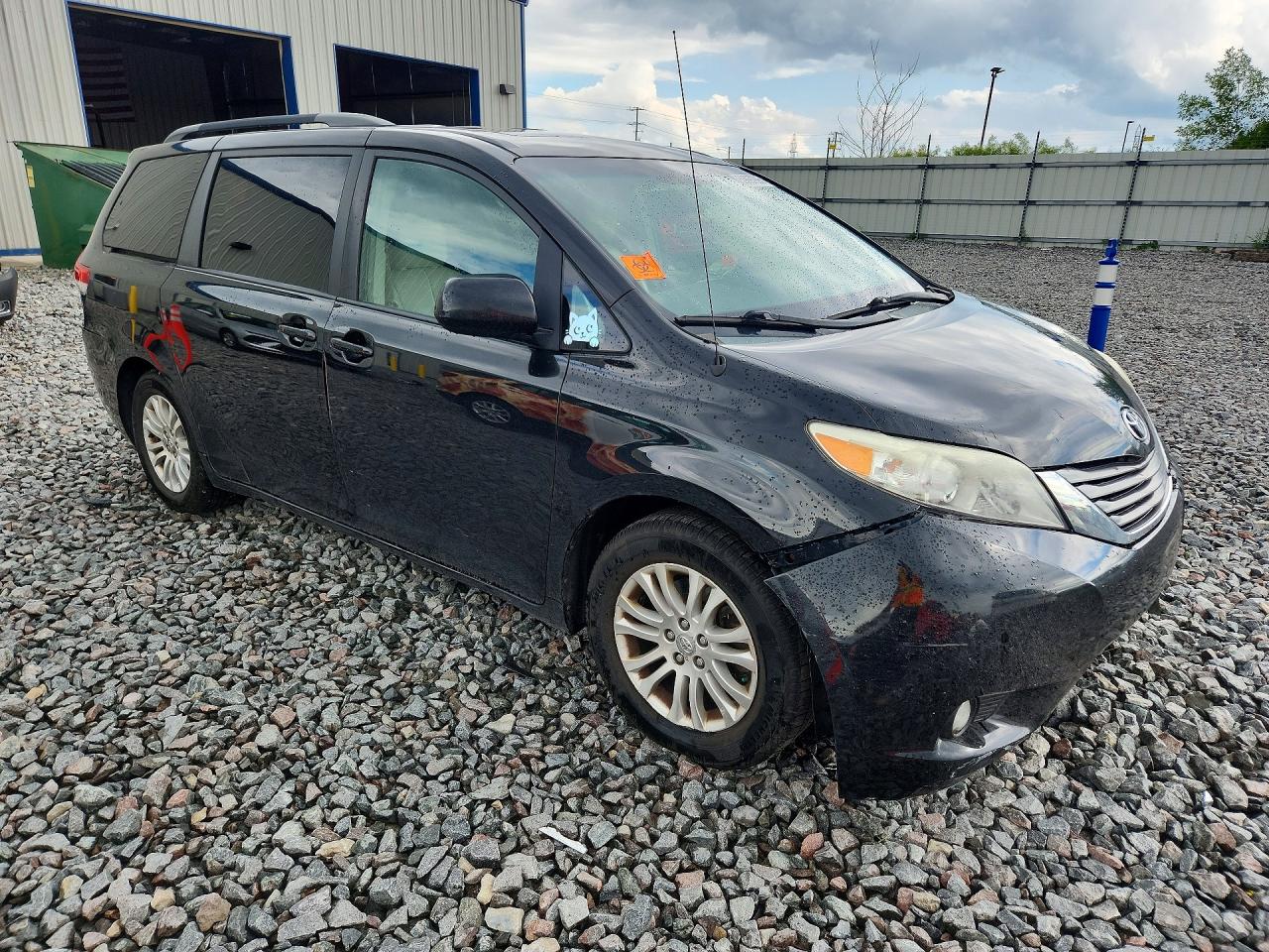 2012 Toyota Sienna Xle 8-passenger Black vin: 5TDYK3DC5CS273732