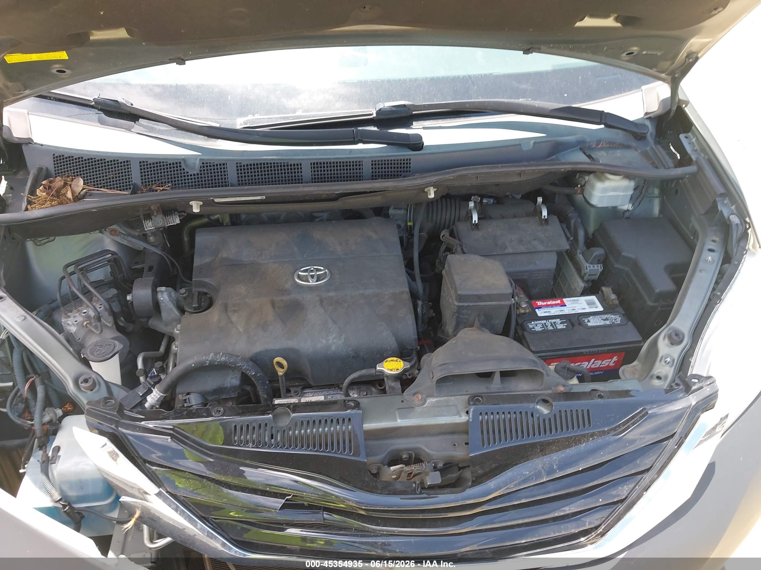 2013 Toyota Sienna Xle V6 8 Passenger Gray vin: 5TDYK3DC5DS302213