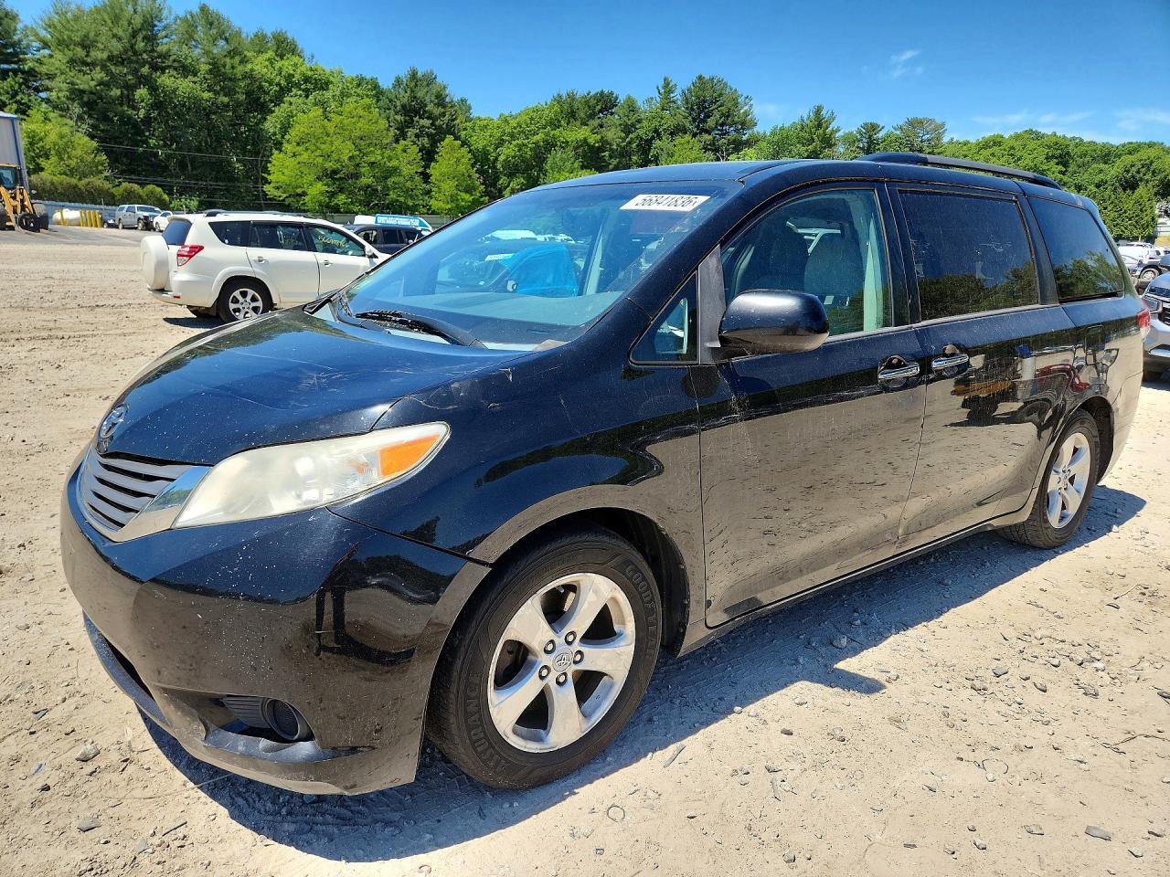 2013 Toyota Sienna Xle 8-passenger Black vin: 5TDYK3DC5DS316502