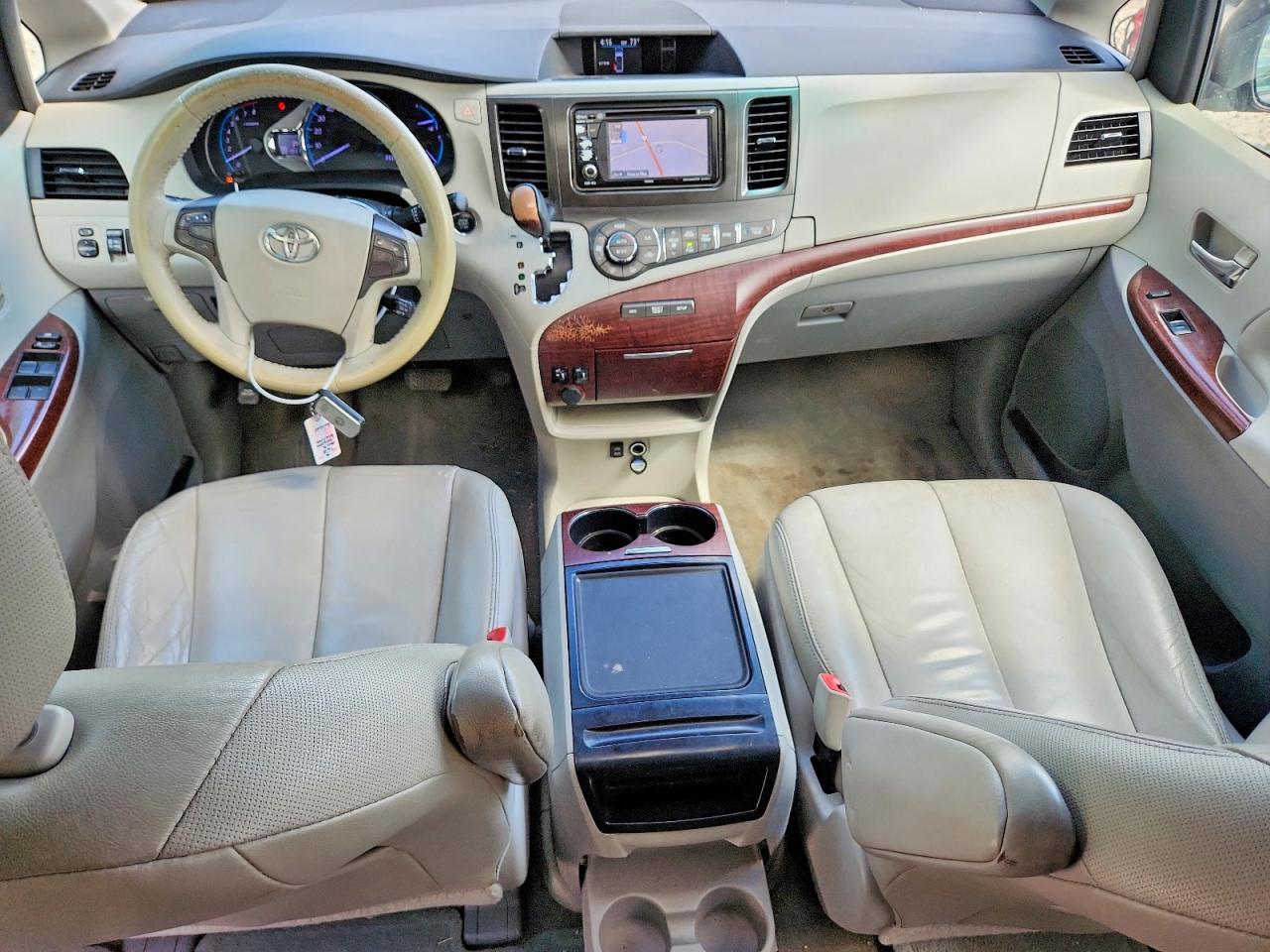 2013 Toyota Sienna Xle 8-passenger Gray vin: 5TDYK3DC5DS362220