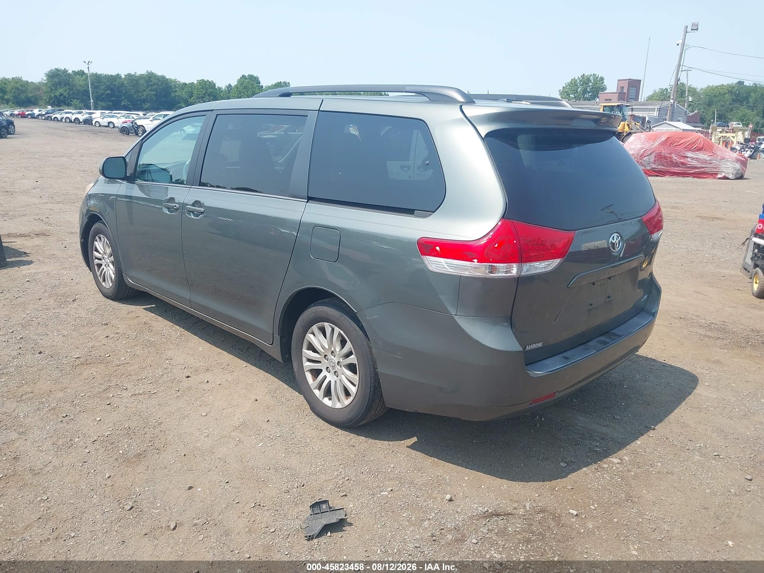 2013 Toyota Sienna Xle V6 8 Passenger Серый vin: 5TDYK3DC5DS373573