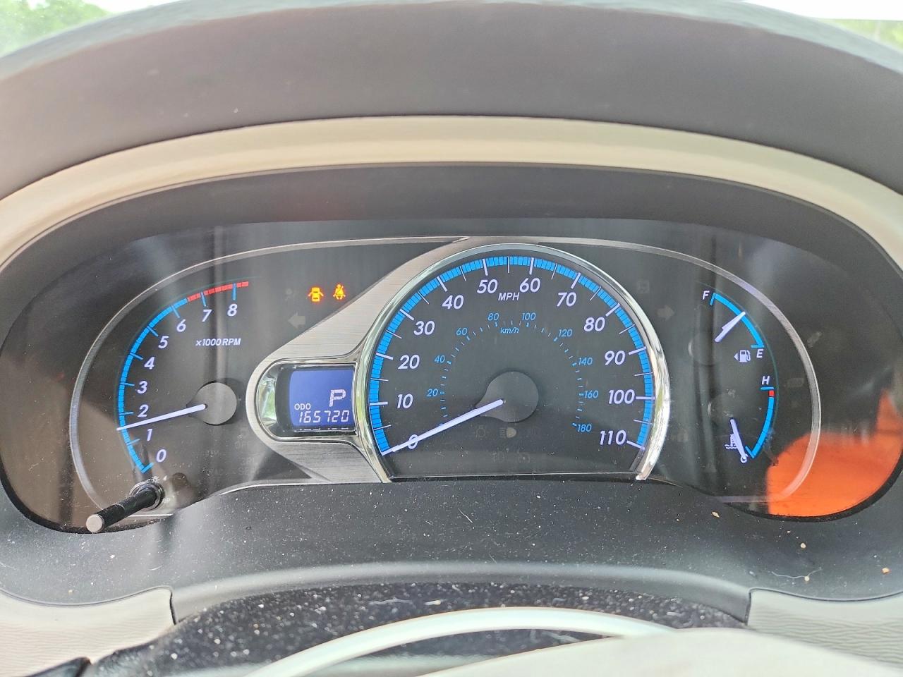 2013 Toyota Sienna Xle 8-passenger Silver vin: 5TDYK3DC5DS402344