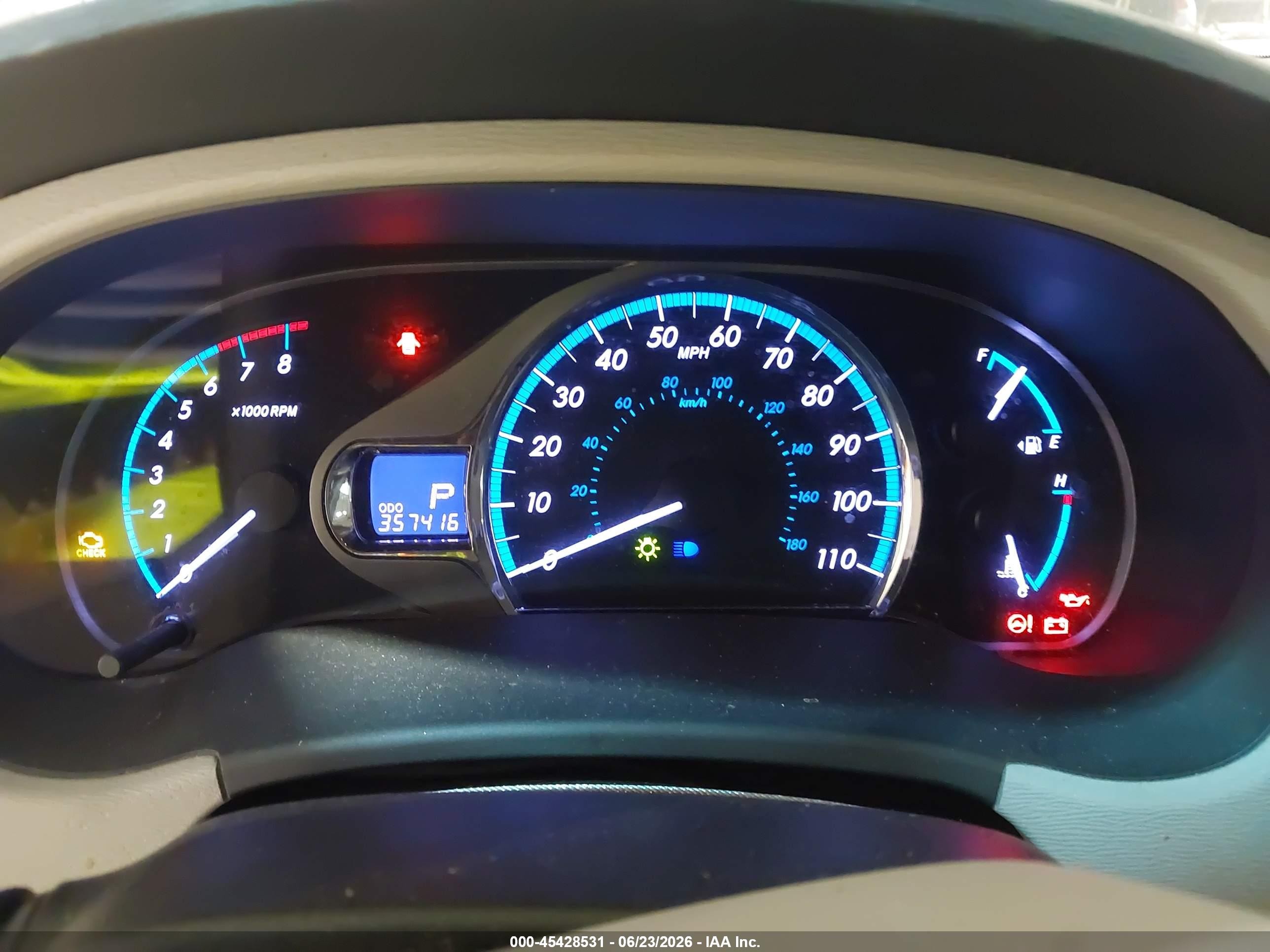 2014 Toyota Sienna Xle V6 8 Passenger Gray vin: 5TDYK3DC5ES419923
