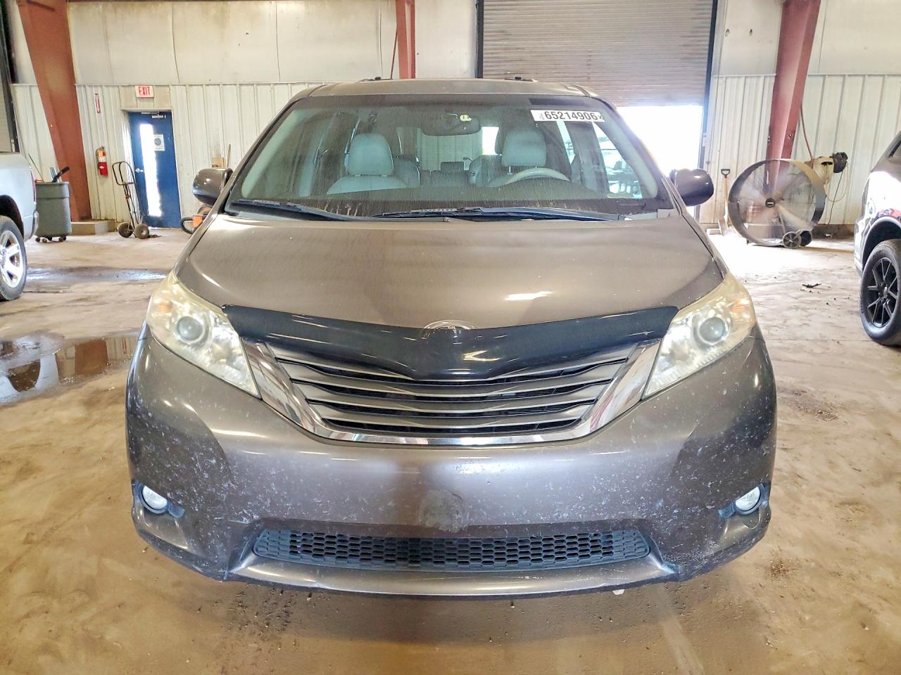 2014 Toyota Sienna Xle 8-passenger Gray vin: 5TDYK3DC5ES490541
